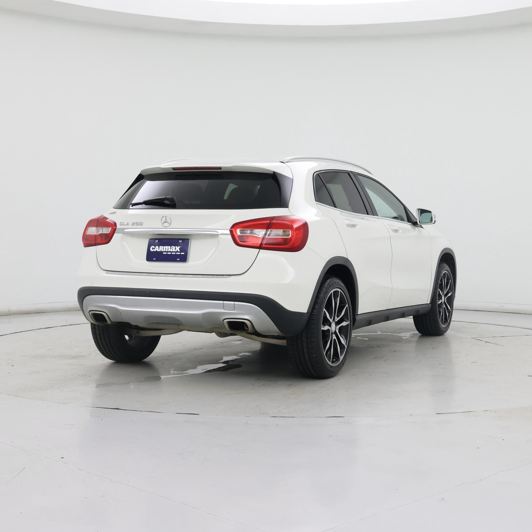 Thumbnail: 2015 Mercedes-Benz GLA - 8
