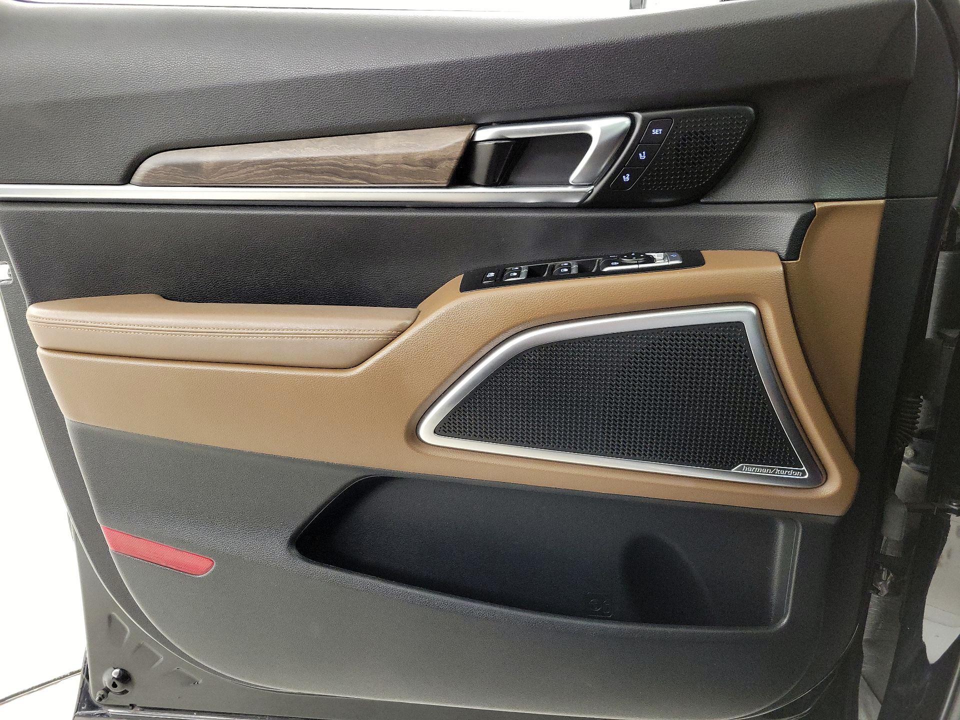 Thumbnail: 2021 Kia Telluride - 12