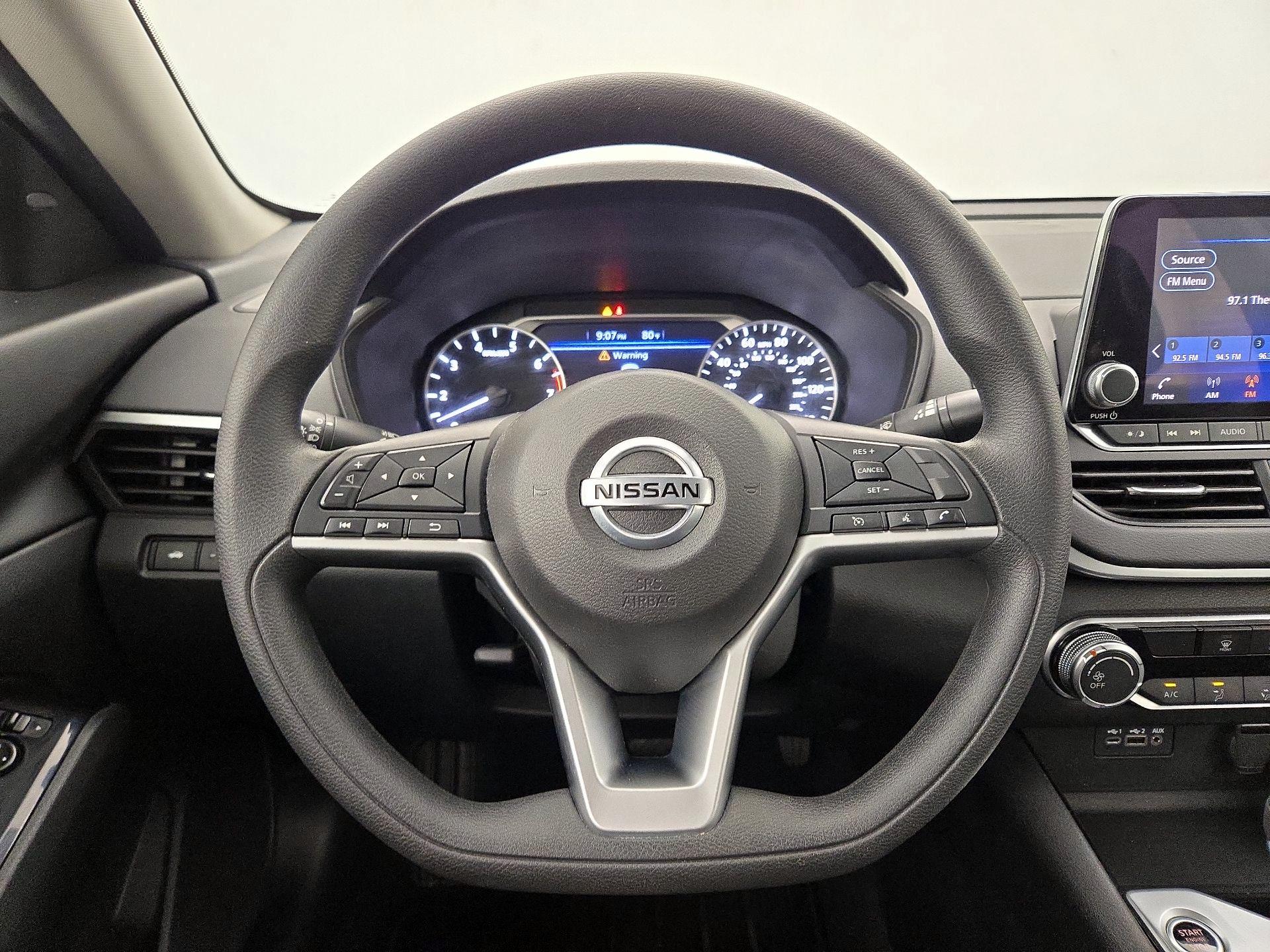 Thumbnail: 2021 Nissan Altima - 10