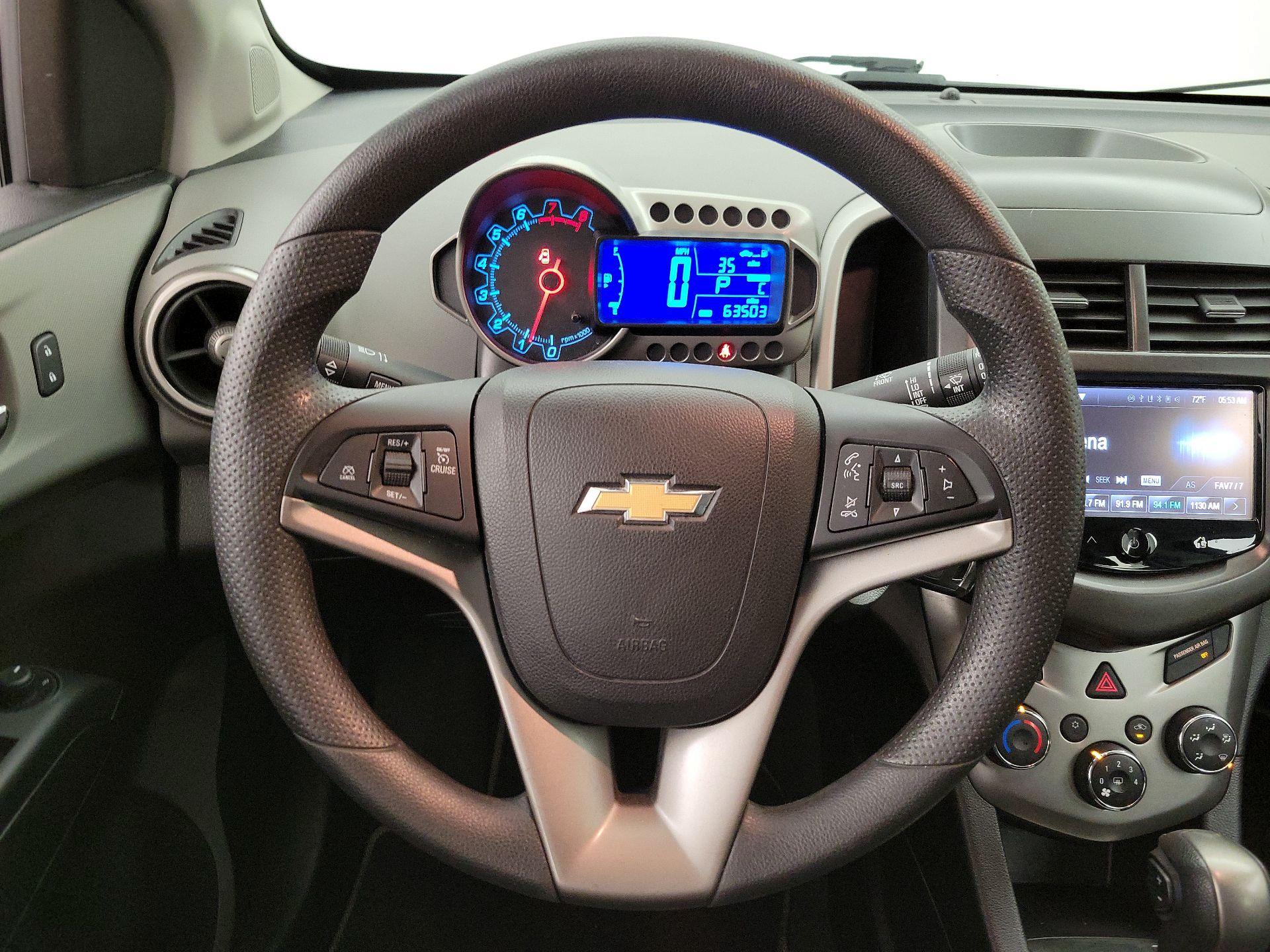 Thumbnail: 2014 Chevrolet Sonic - 10