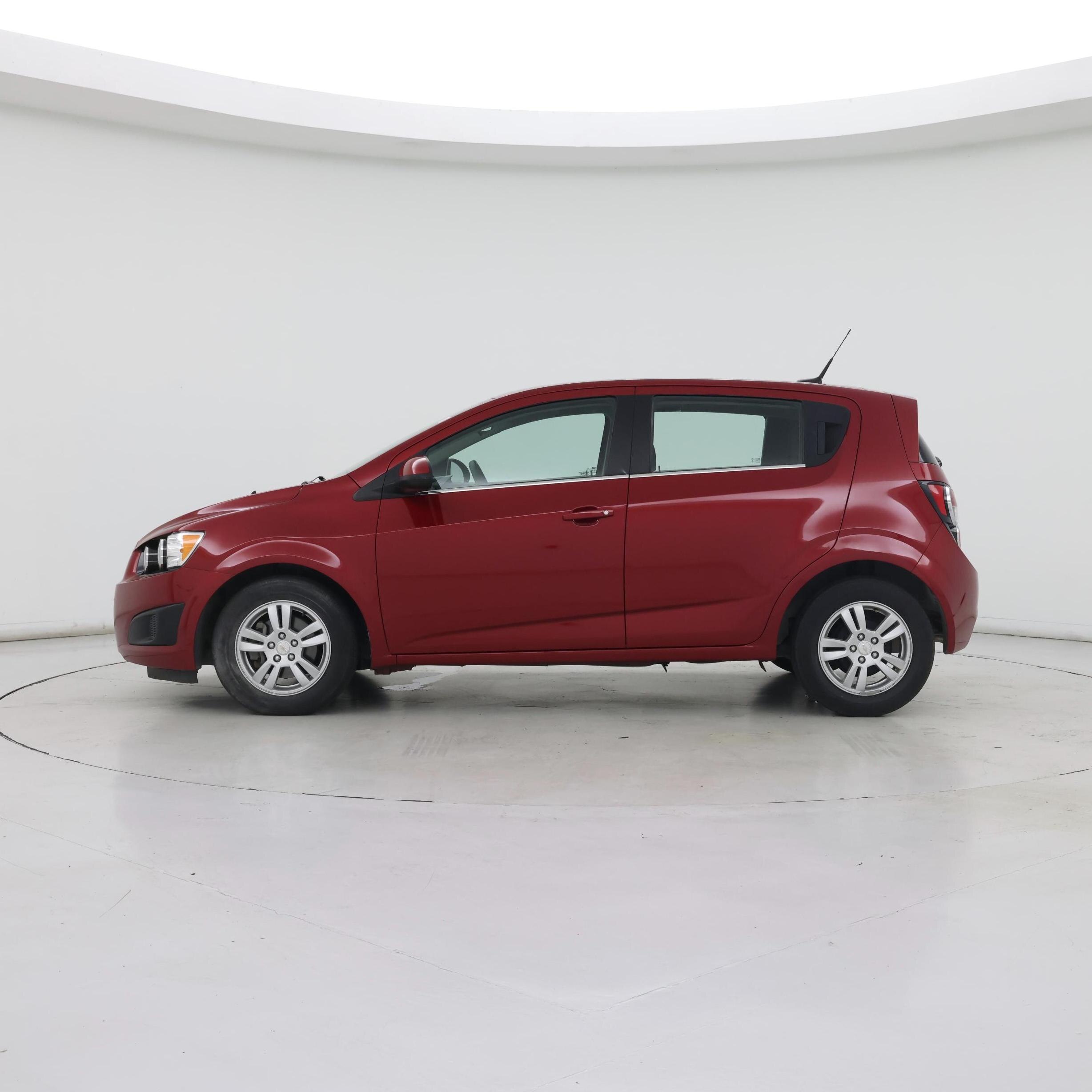 Thumbnail: 2014 Chevrolet Sonic - 3