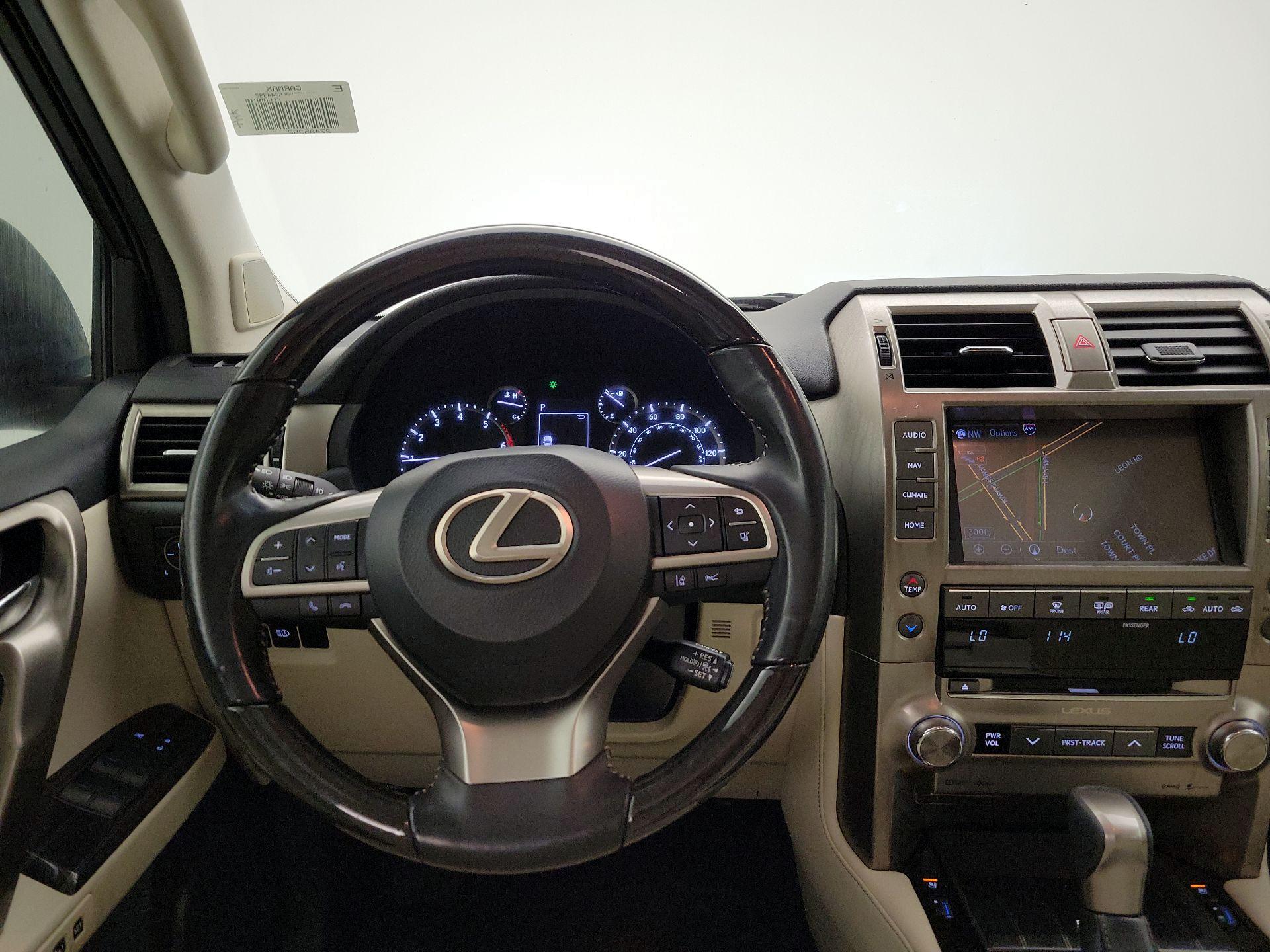 Thumbnail: 2020 Lexus GX - 10
