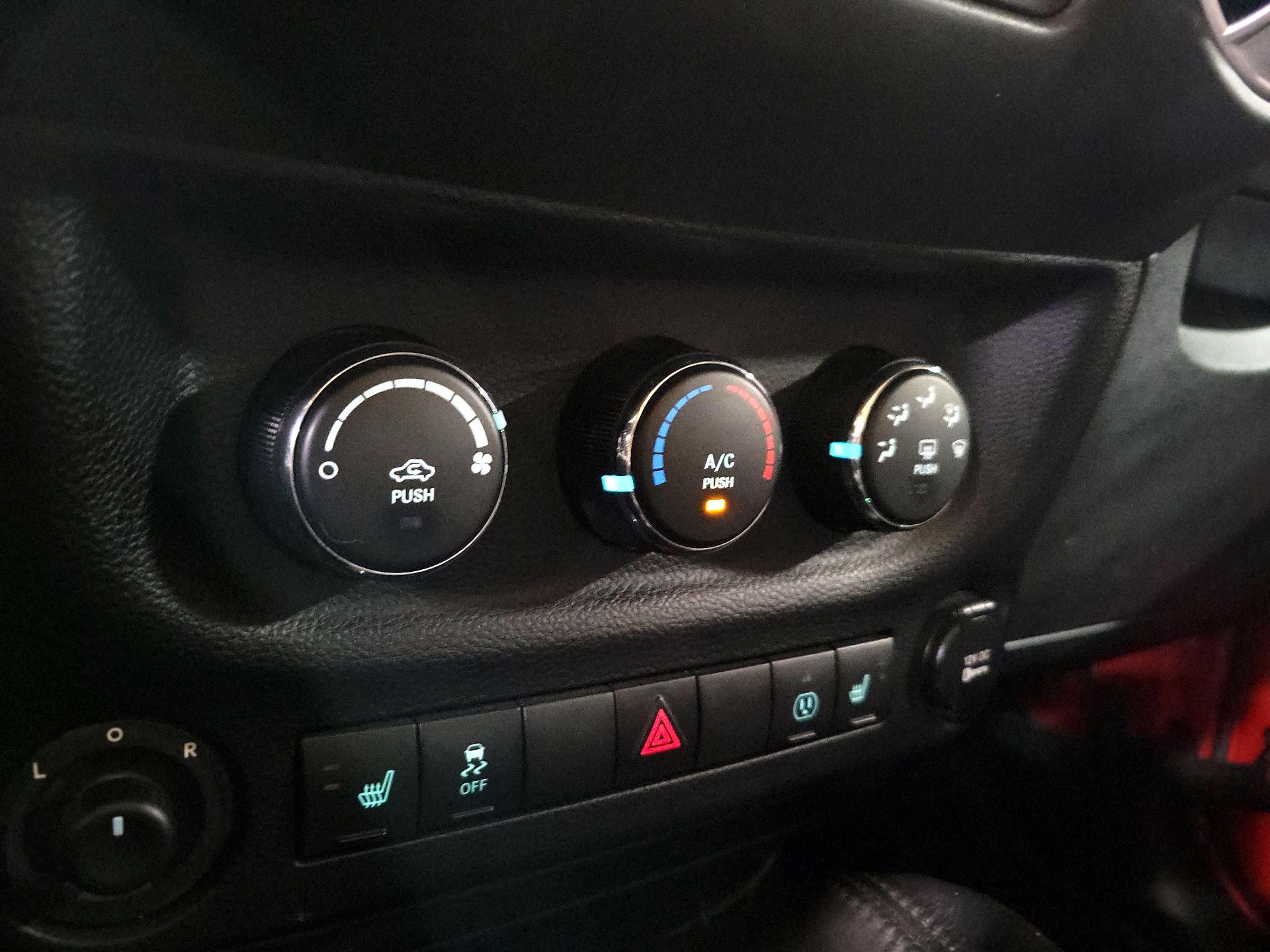 Thumbnail: 2013 Jeep Wrangler - 15