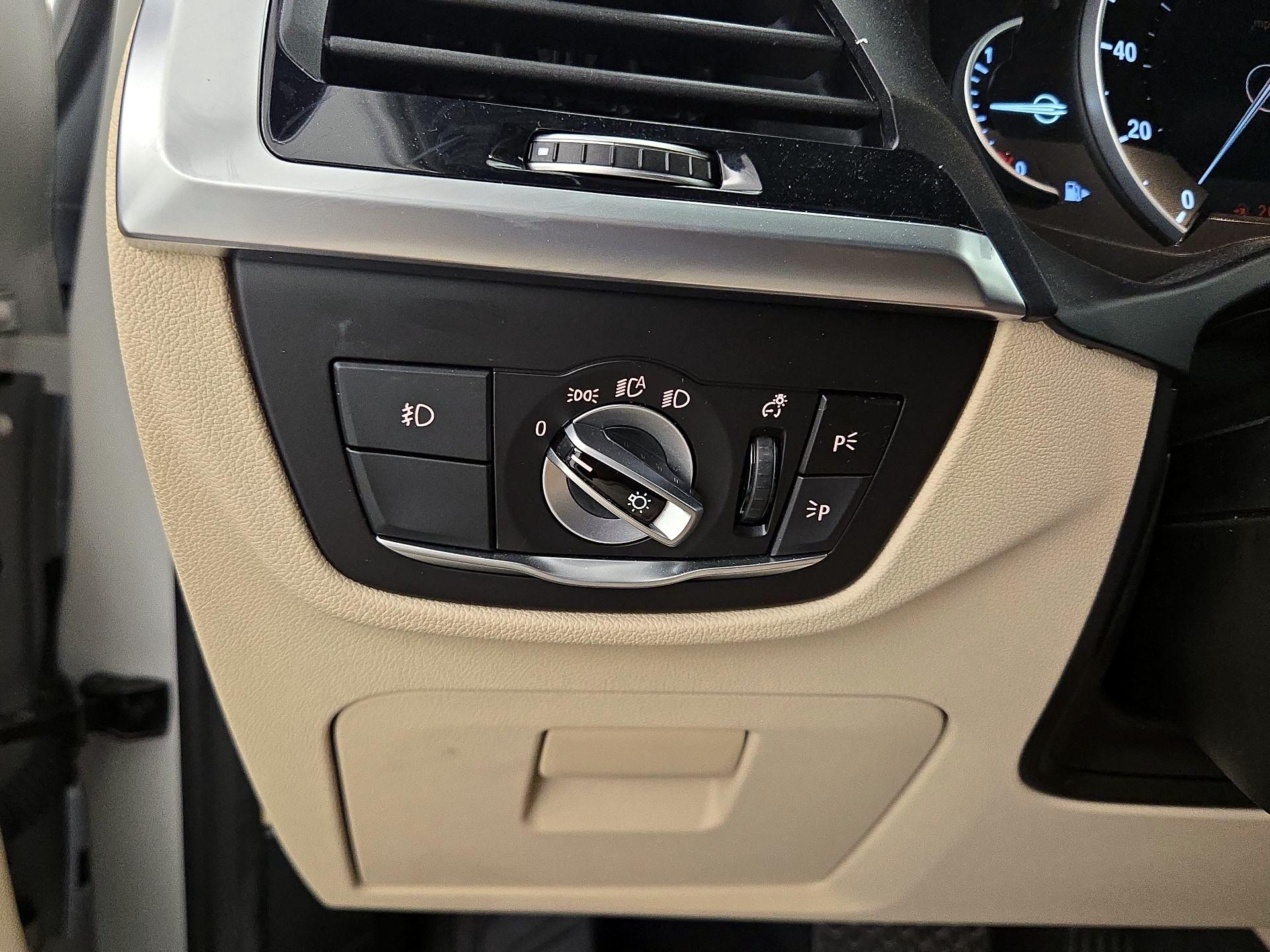 Thumbnail: 2019 BMW X3 - 13