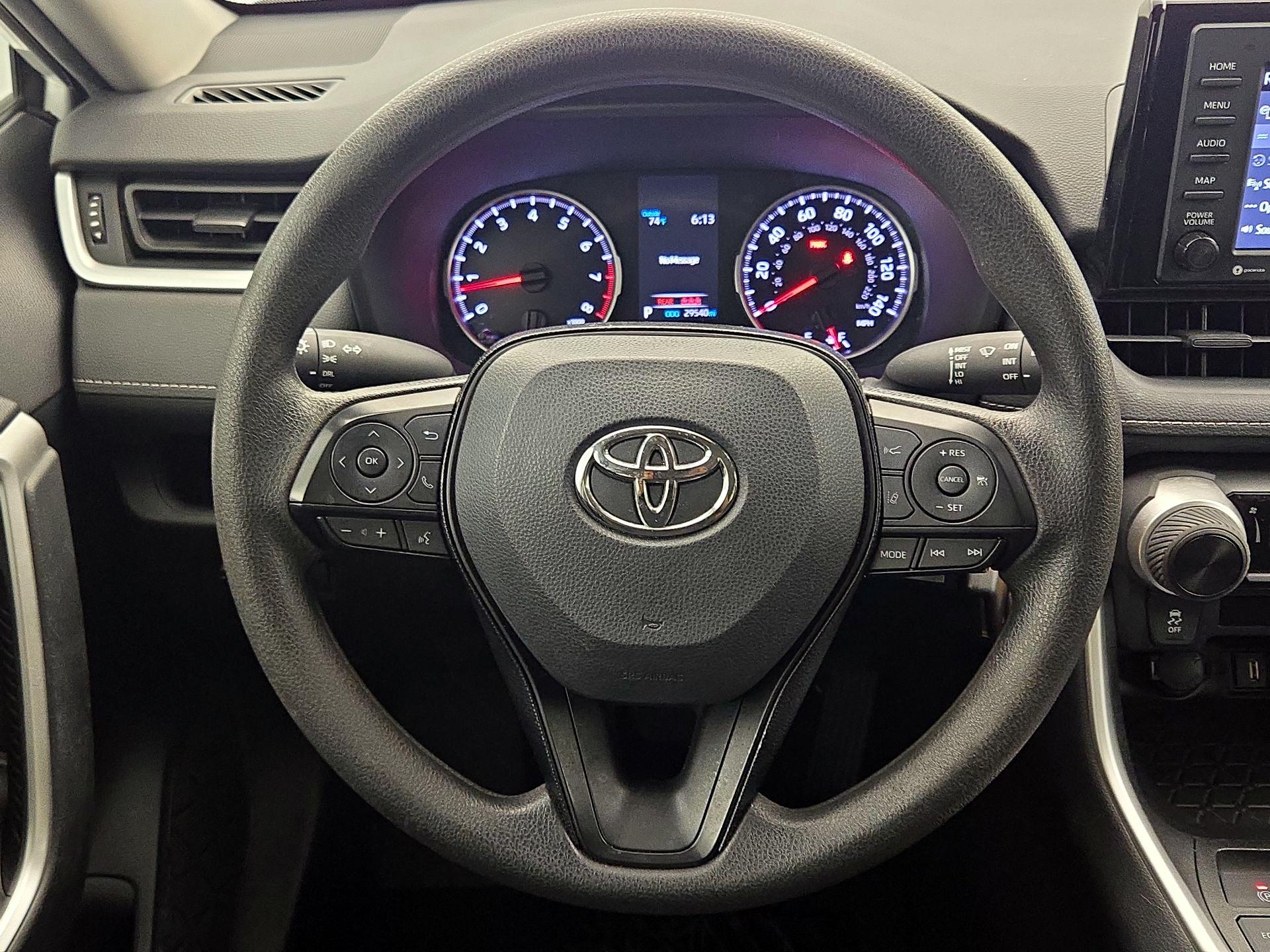Thumbnail: 2021 Toyota RAV4 - 10