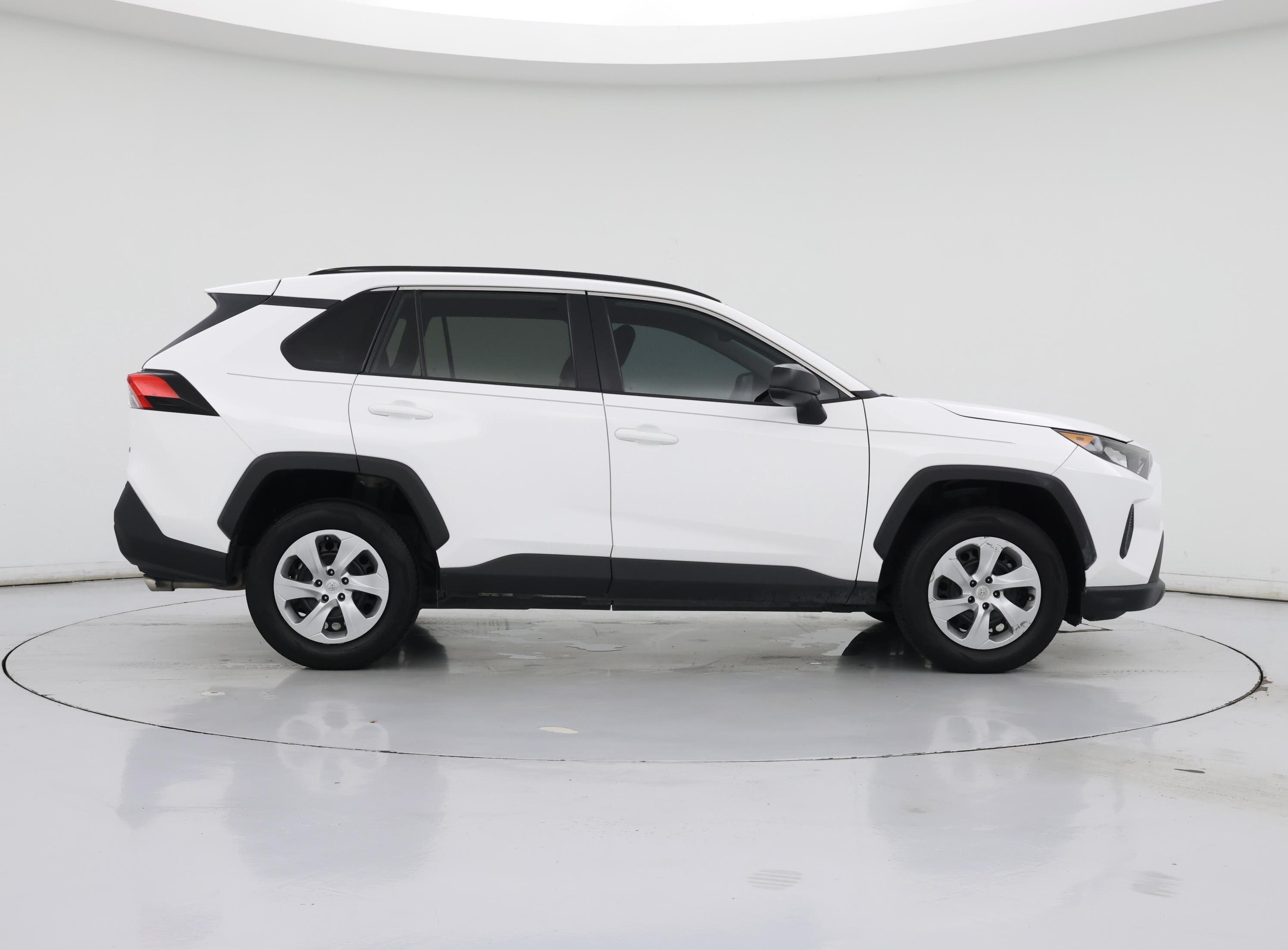 Thumbnail: 2021 Toyota RAV4 - 7