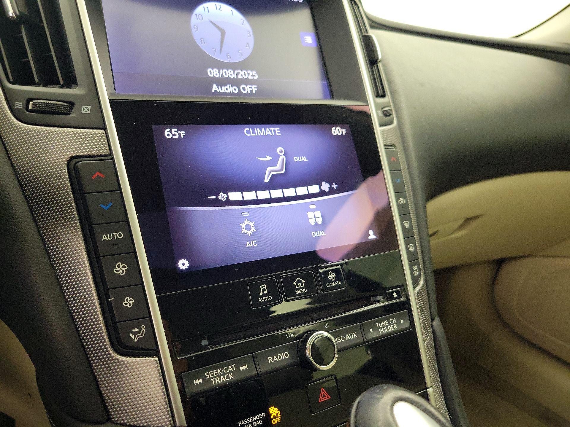 Thumbnail: 2016 INFINITI Q50 - 16