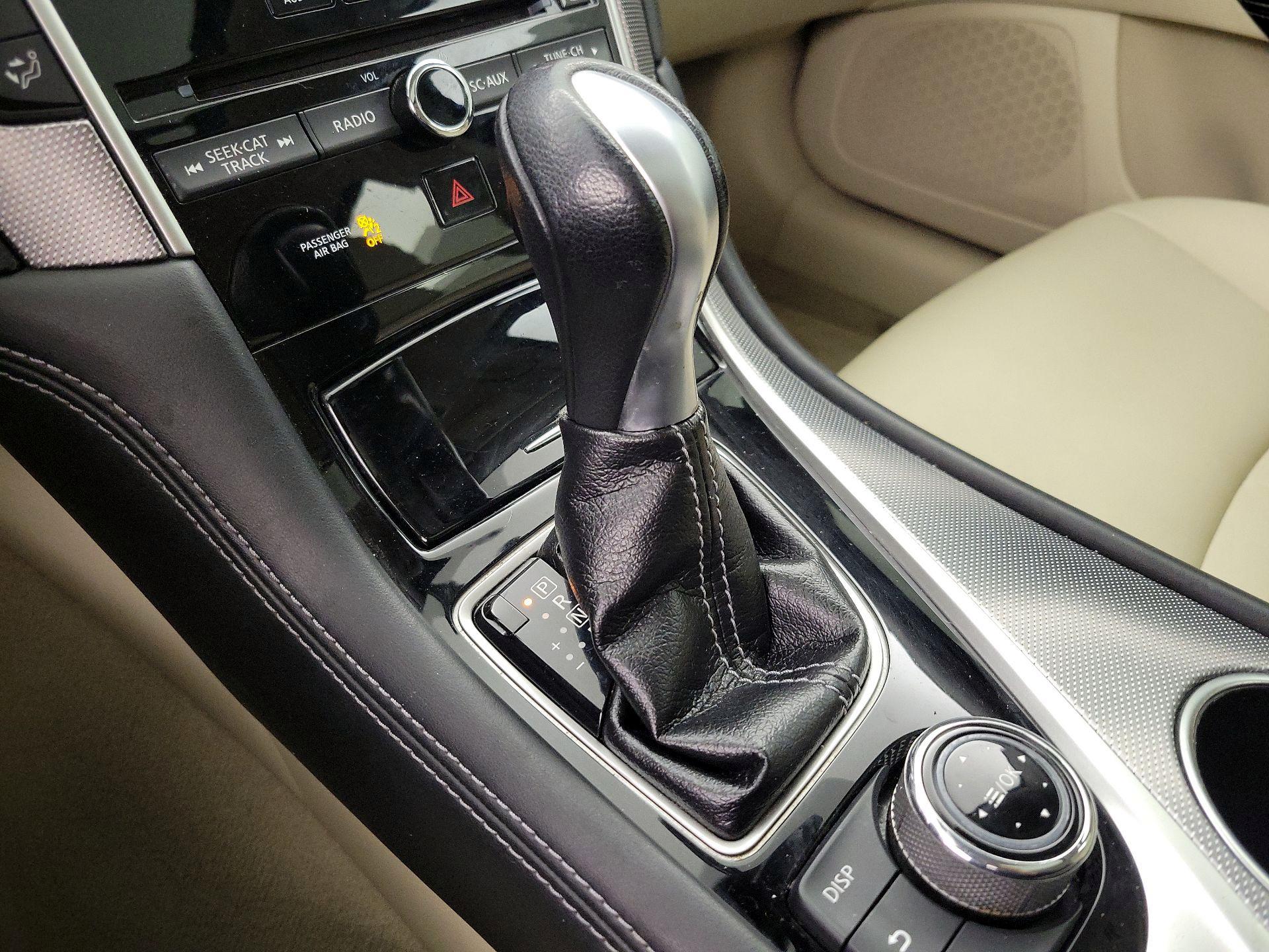 Thumbnail: 2016 INFINITI Q50 - 17