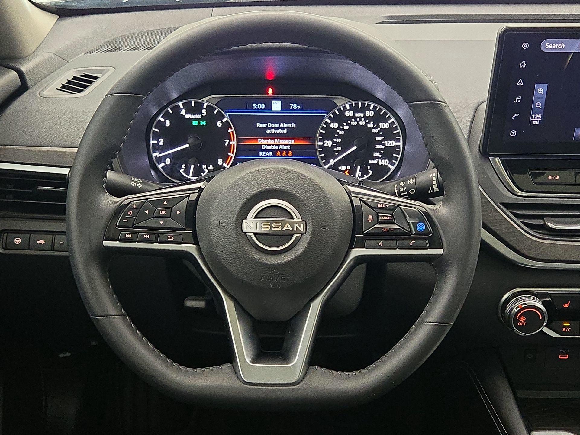 Thumbnail: 2023 Nissan Altima - 10