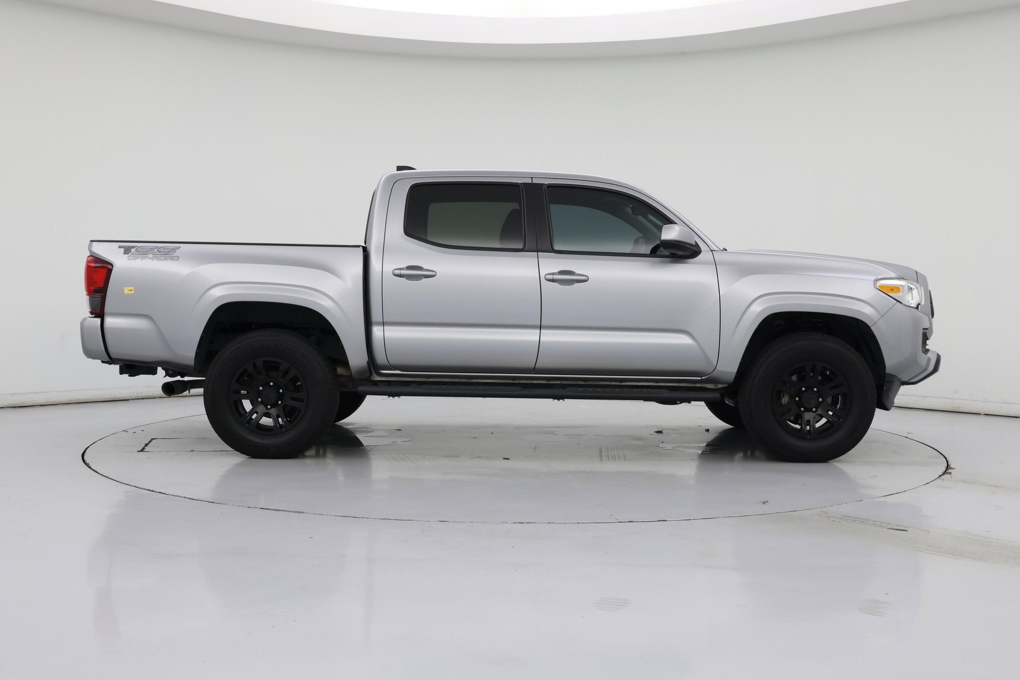 Thumbnail: 2021 Toyota Tacoma - 7