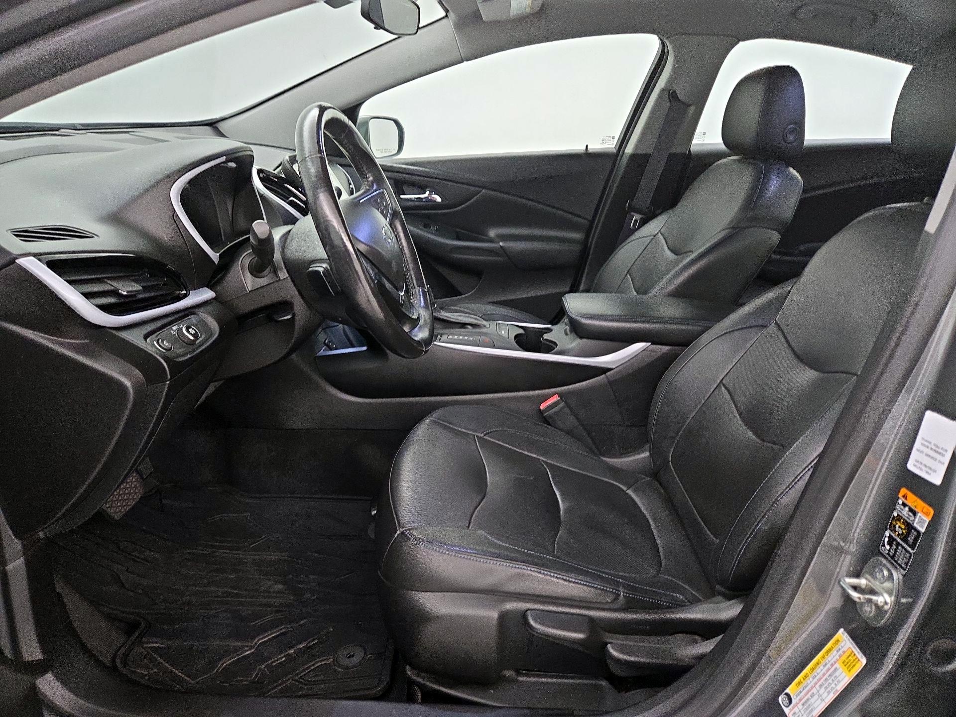 Thumbnail: 2017 Chevrolet Volt - 11