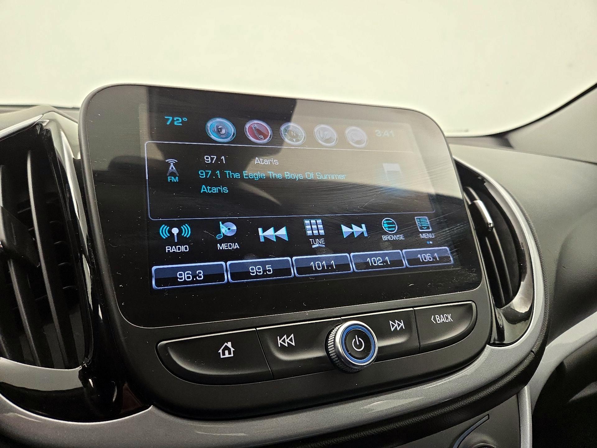 Thumbnail: 2017 Chevrolet Volt - 15