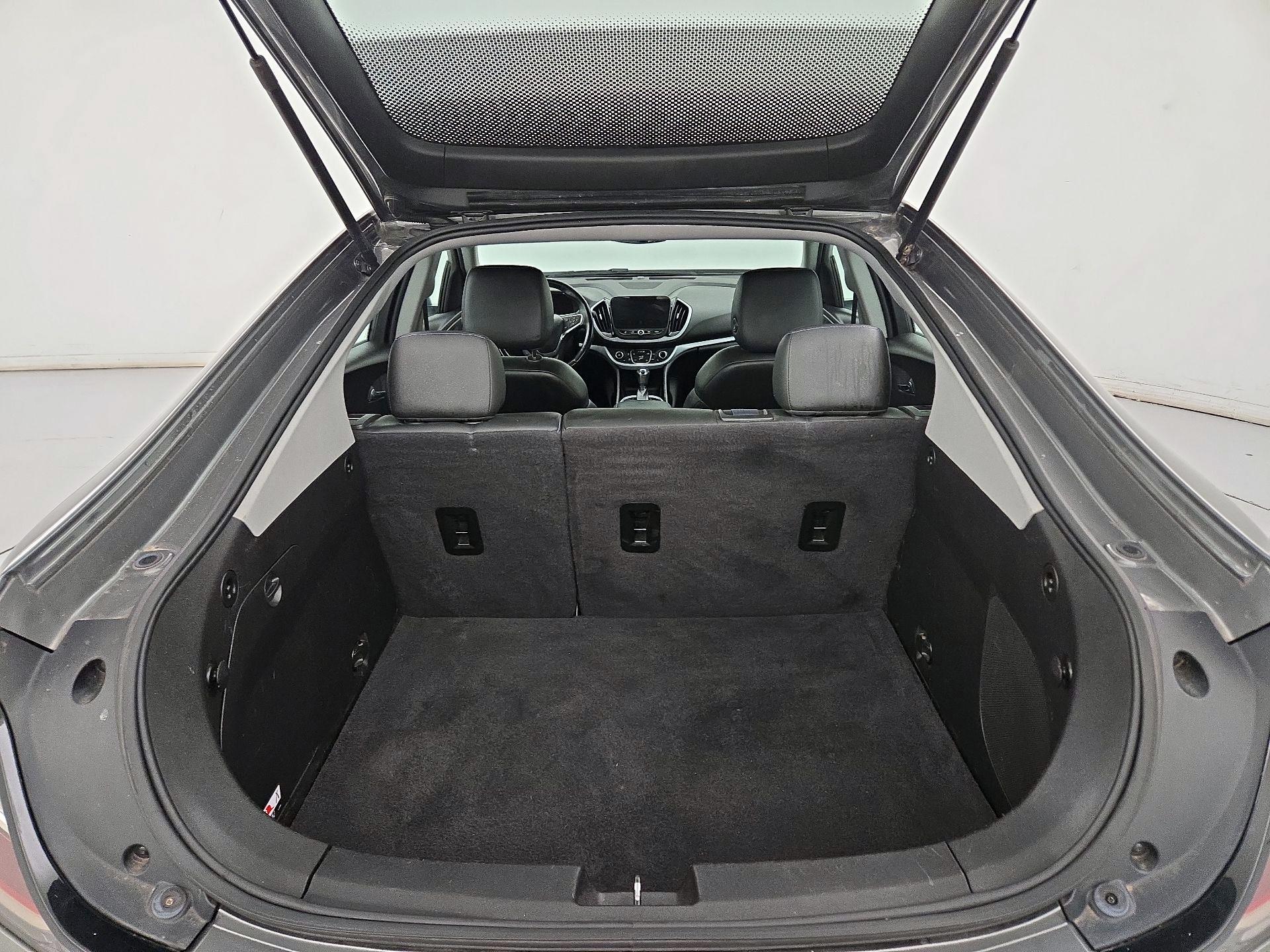 Thumbnail: 2017 Chevrolet Volt - 20