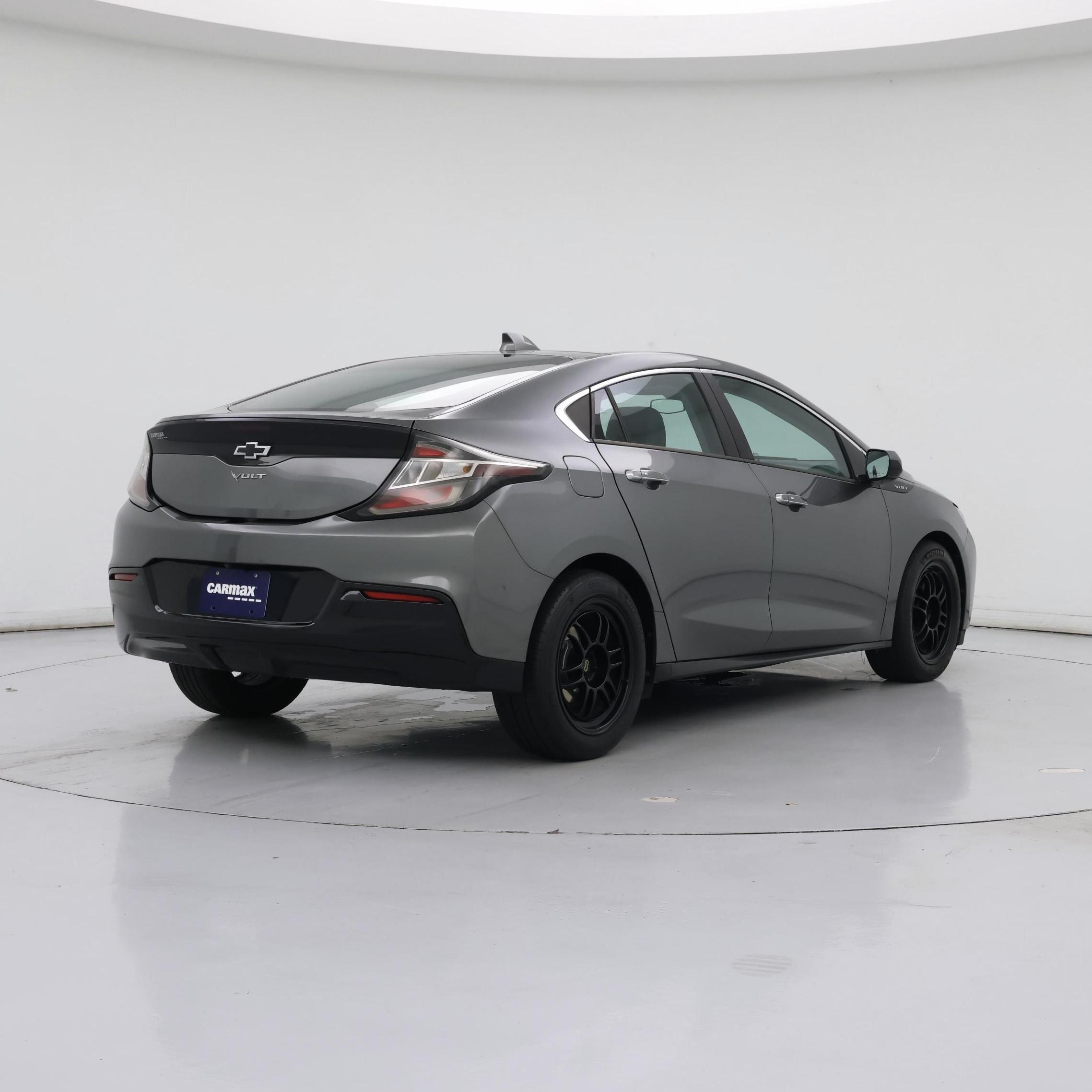 Thumbnail: 2017 Chevrolet Volt - 8