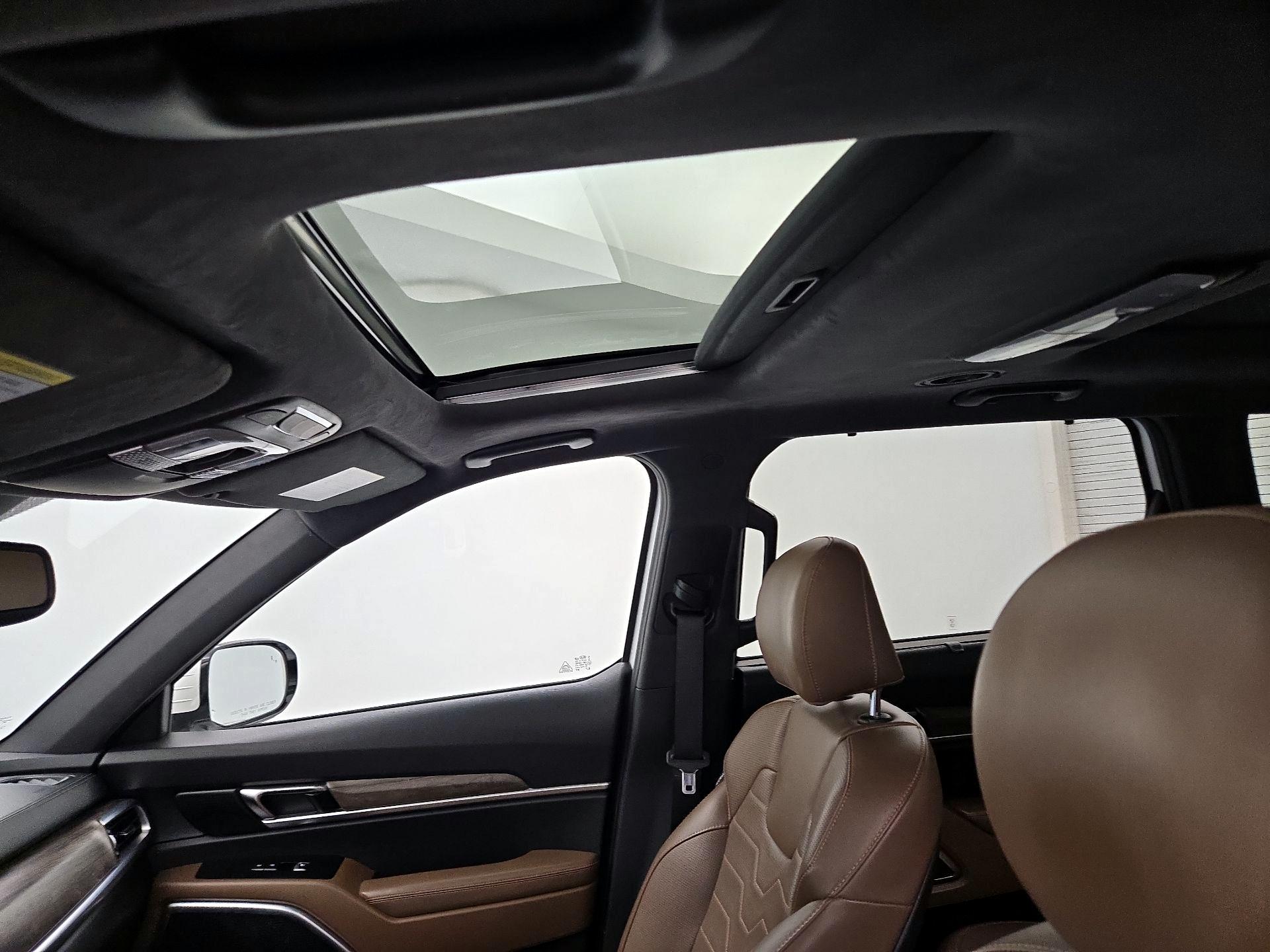 Thumbnail: 2020 Kia Telluride - 20