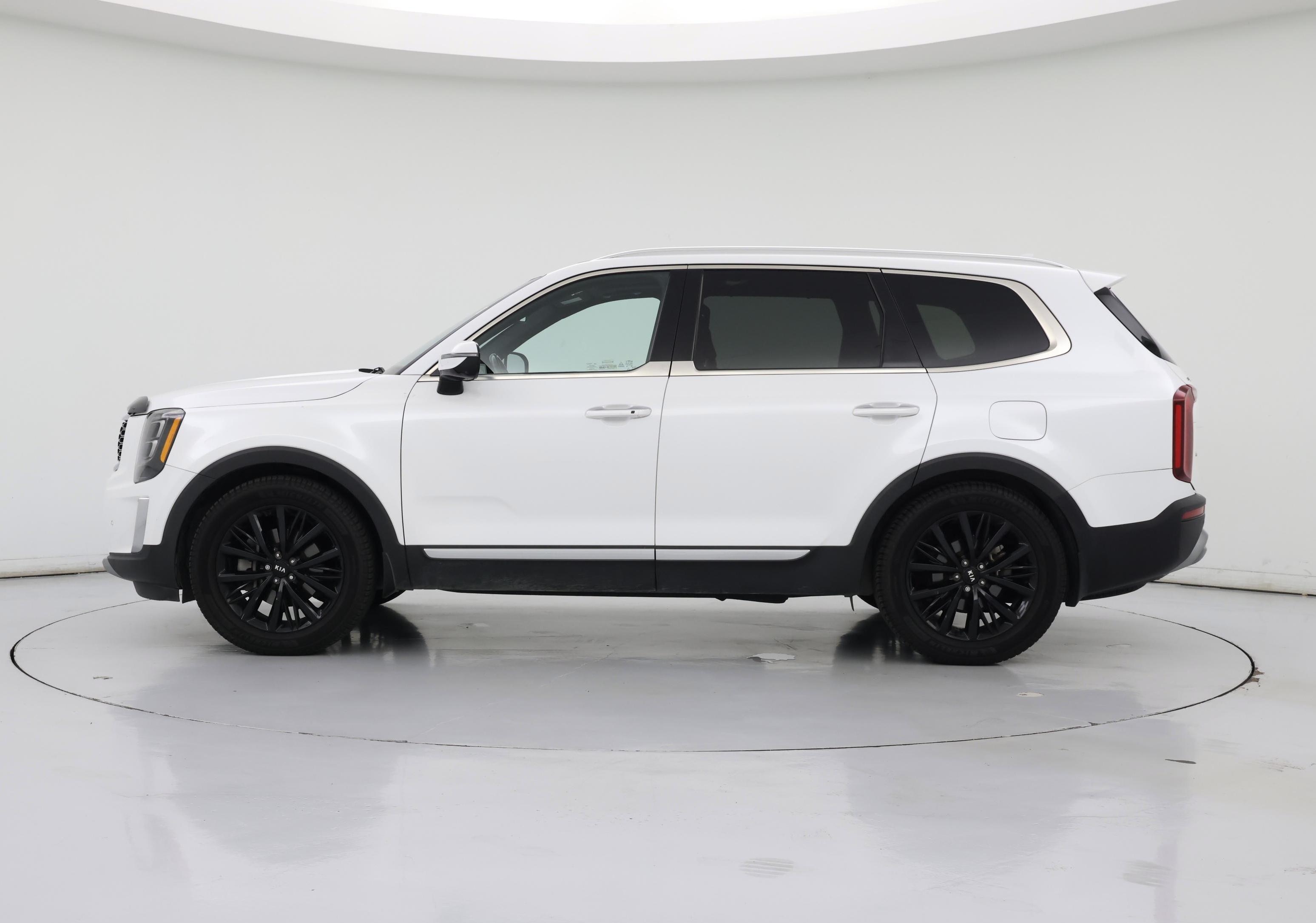 Thumbnail: 2020 Kia Telluride - 3