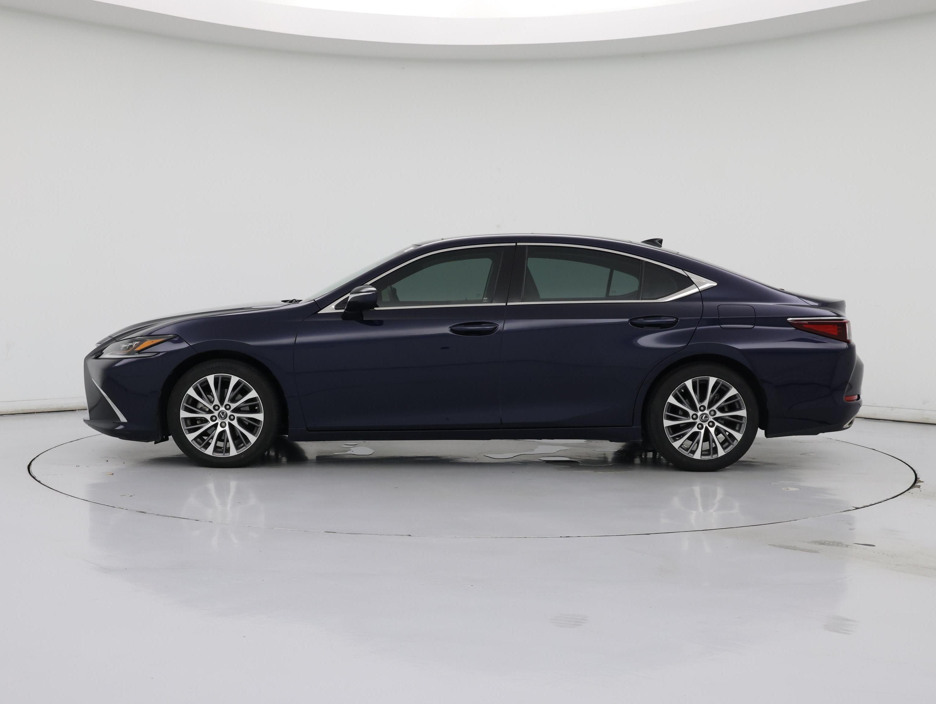 Thumbnail: 2019 Lexus ES - 3