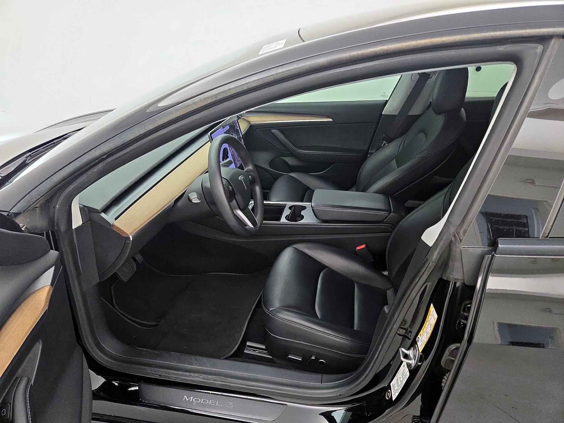 Thumbnail: 2021 Tesla Model 3 - 11