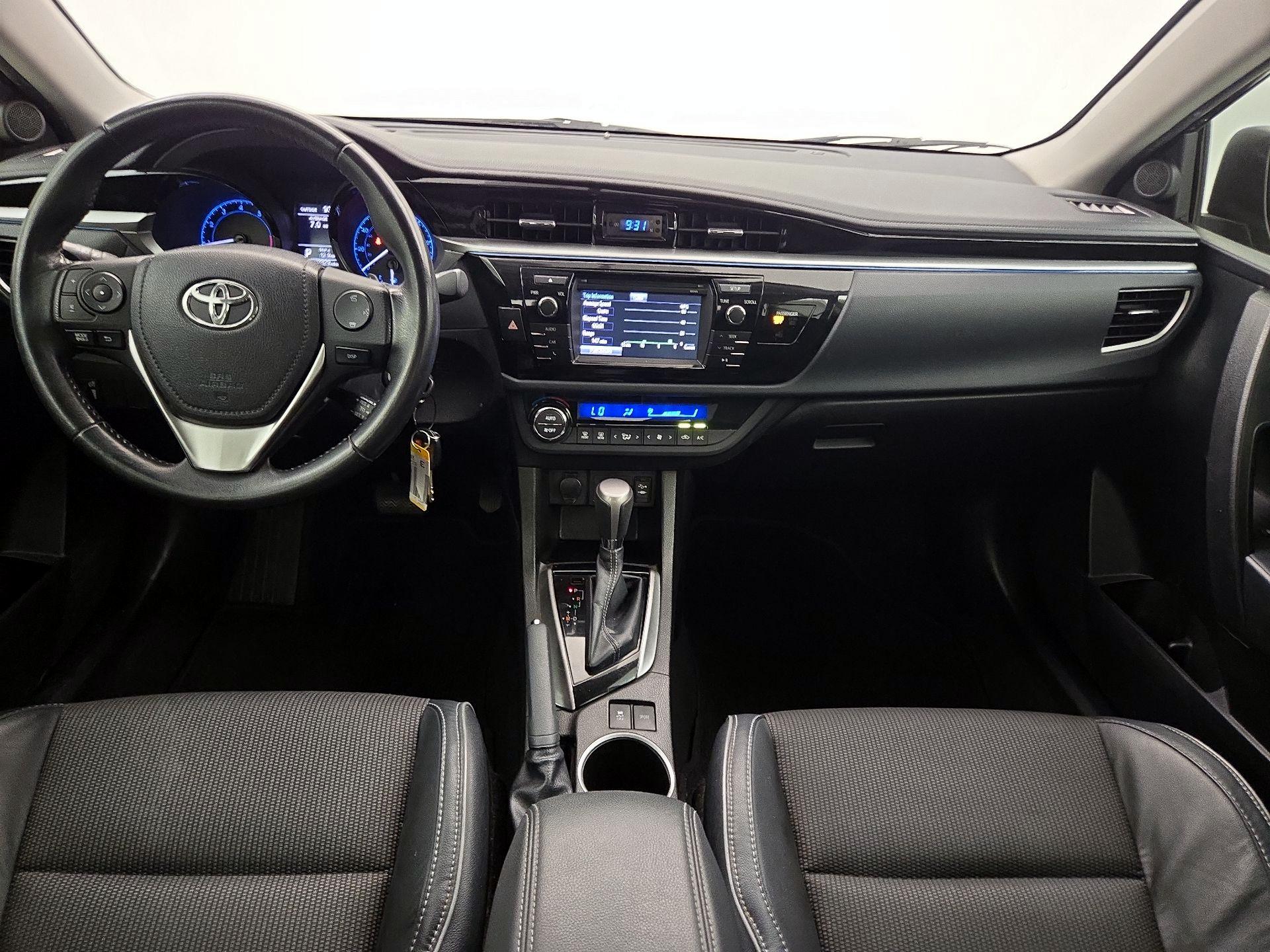 Thumbnail: 2015 Toyota Corolla - 9