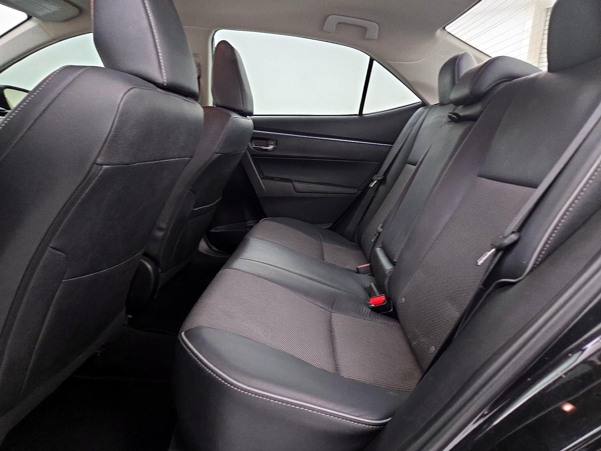 Thumbnail: 2015 Toyota Corolla - 19