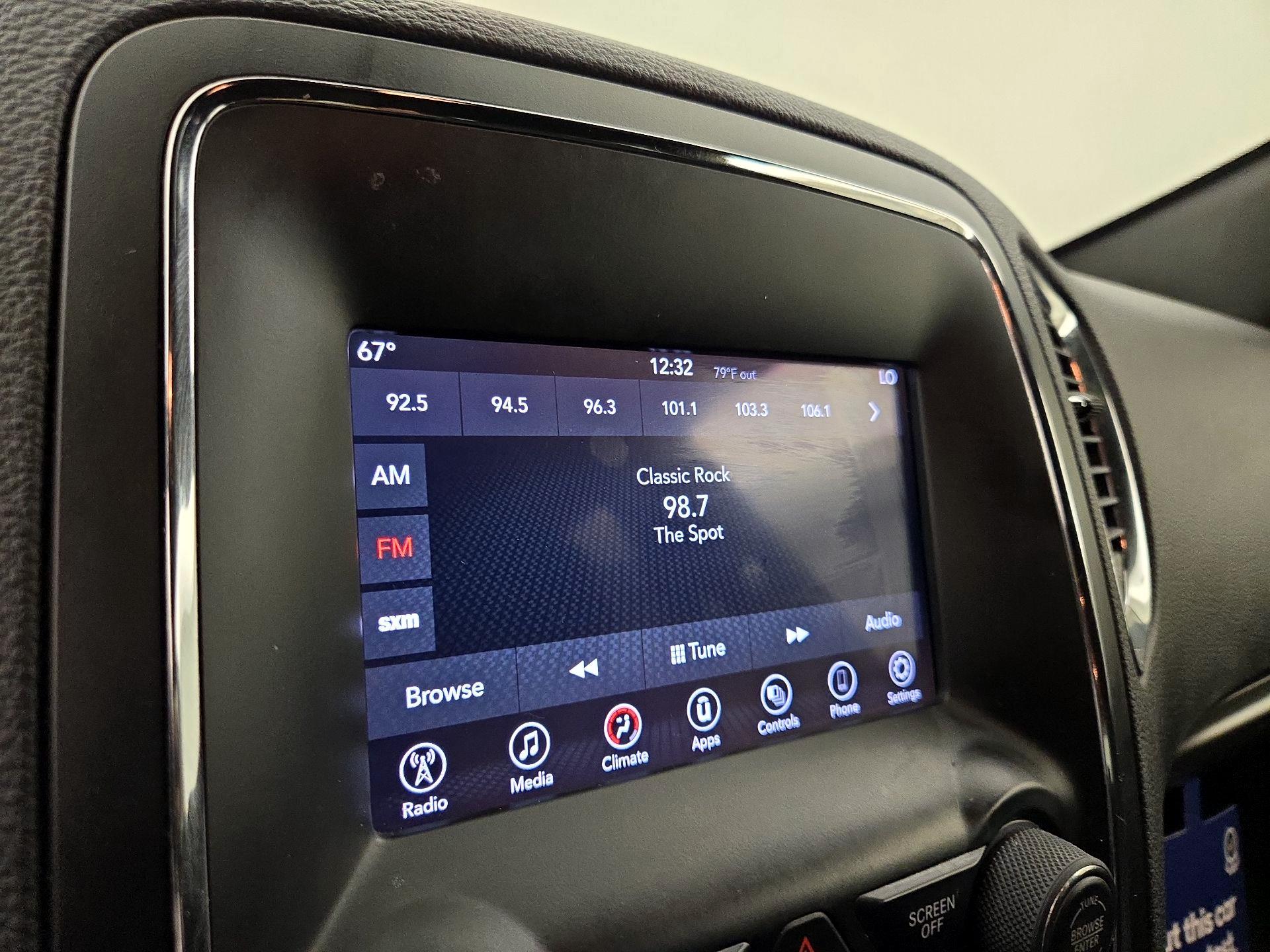 Thumbnail: 2018 Dodge Durango - 15