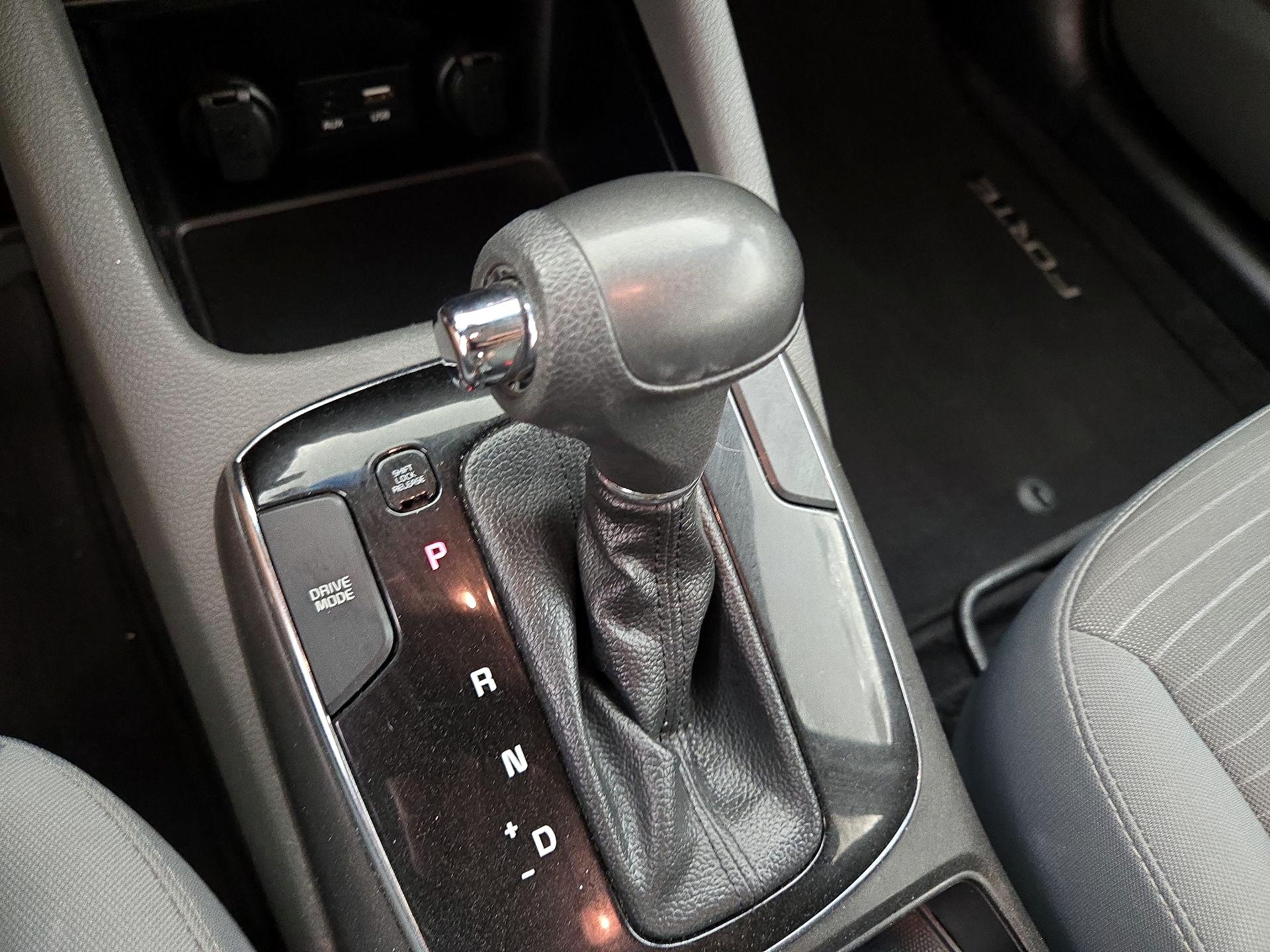 Thumbnail: 2017 Kia Forte - 17