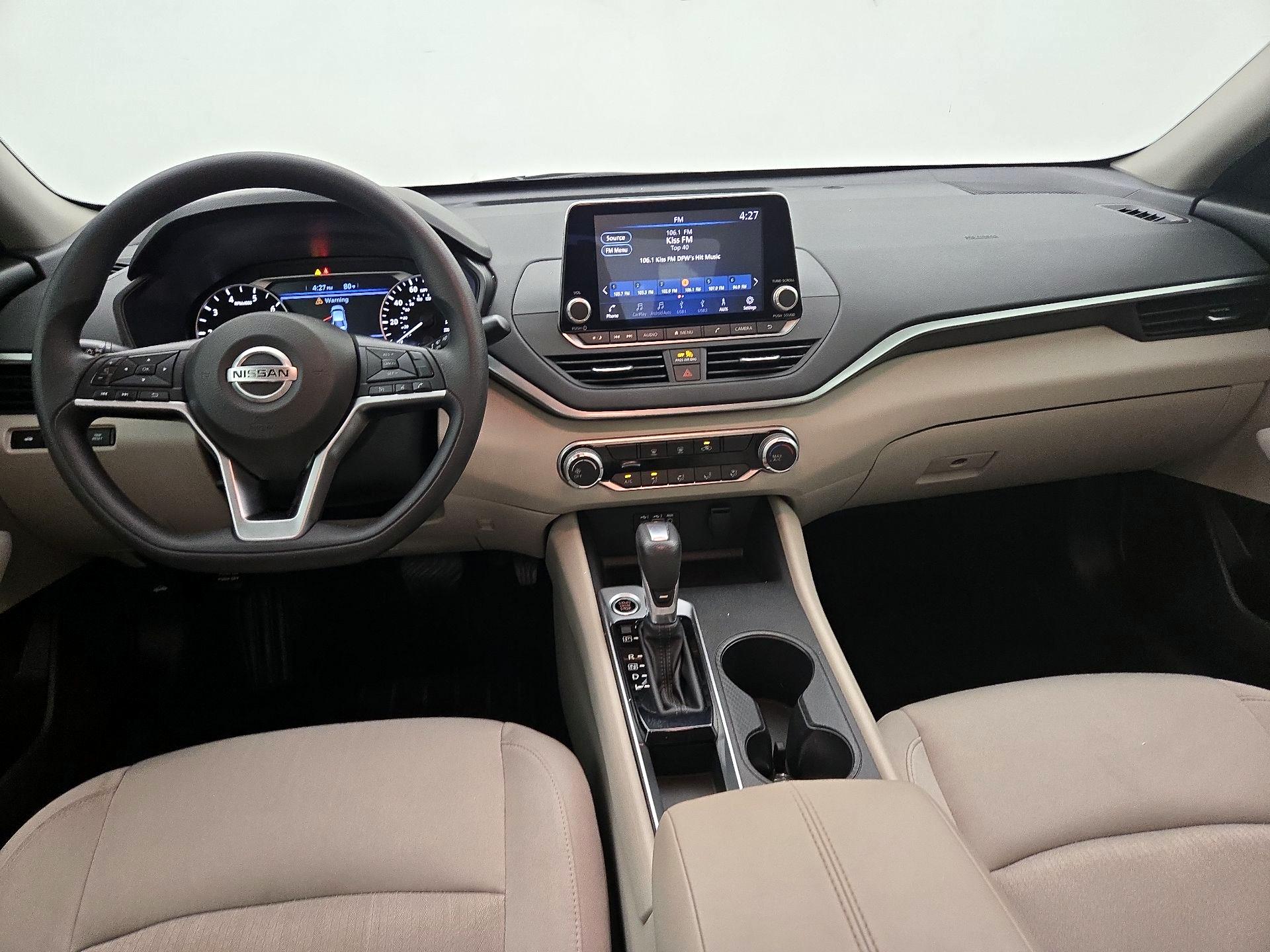 Thumbnail: 2020 Nissan Altima - 9