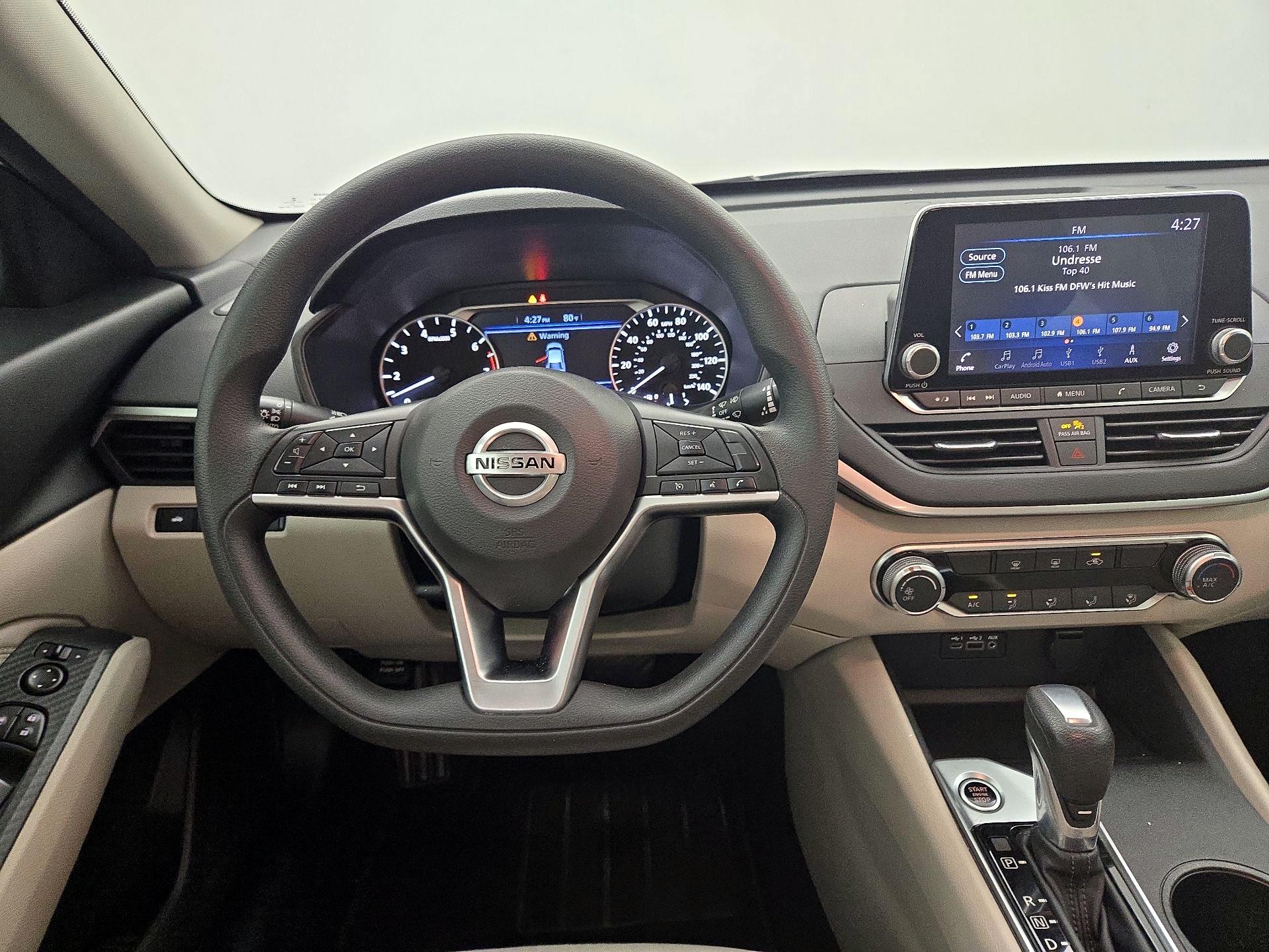 Thumbnail: 2020 Nissan Altima - 10