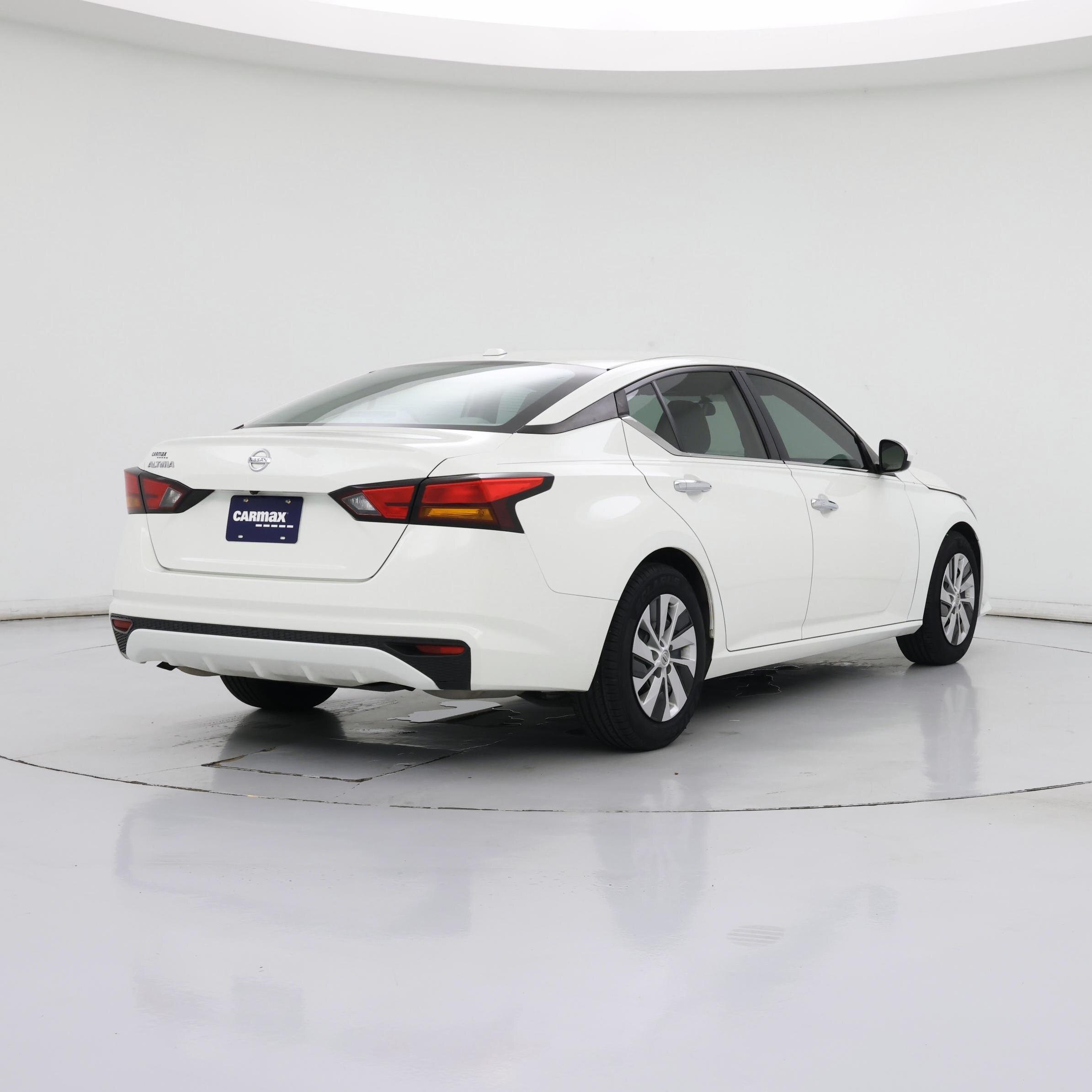 Thumbnail: 2020 Nissan Altima - 8