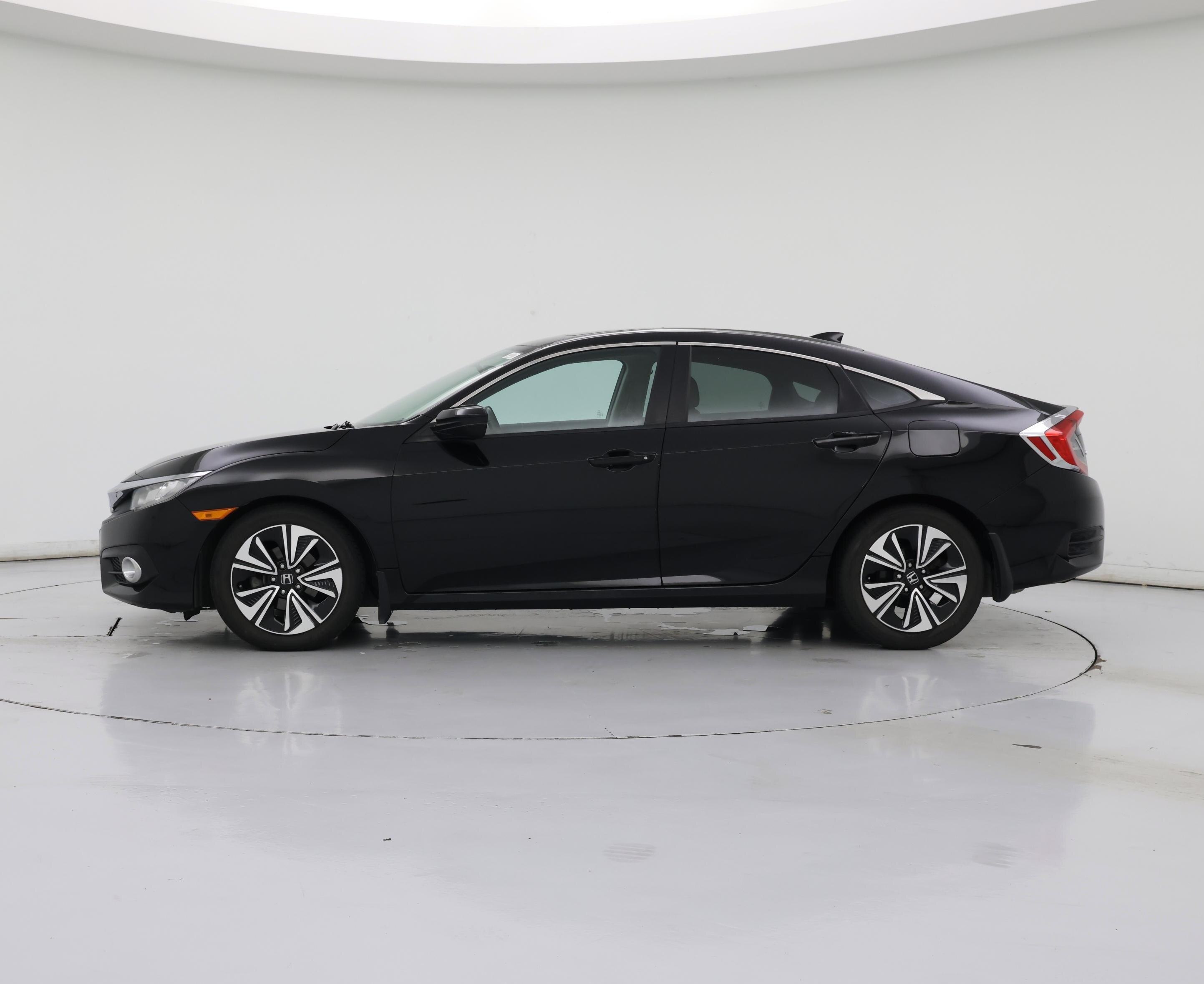 Thumbnail: 2017 Honda Civic - 3