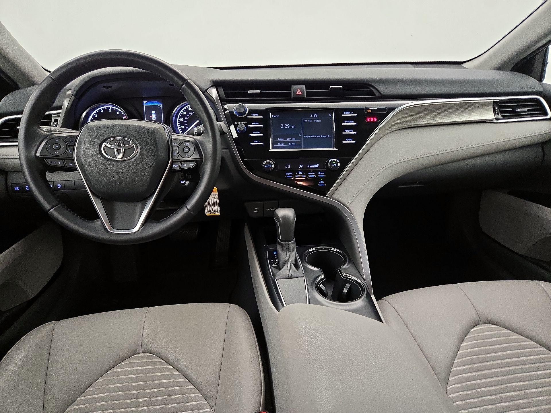 Thumbnail: 2018 Toyota Camry - 9