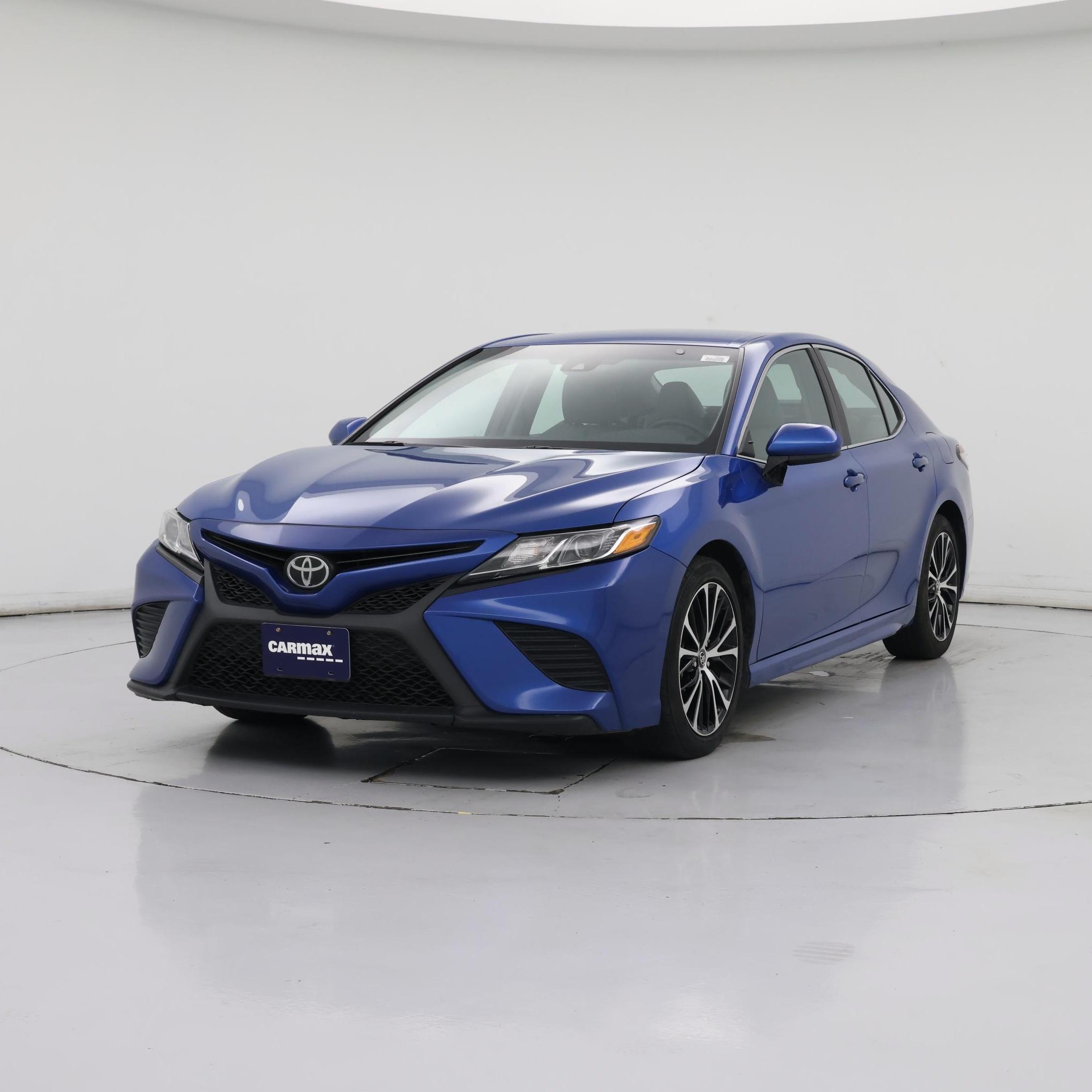 Thumbnail: 2018 Toyota Camry - 4