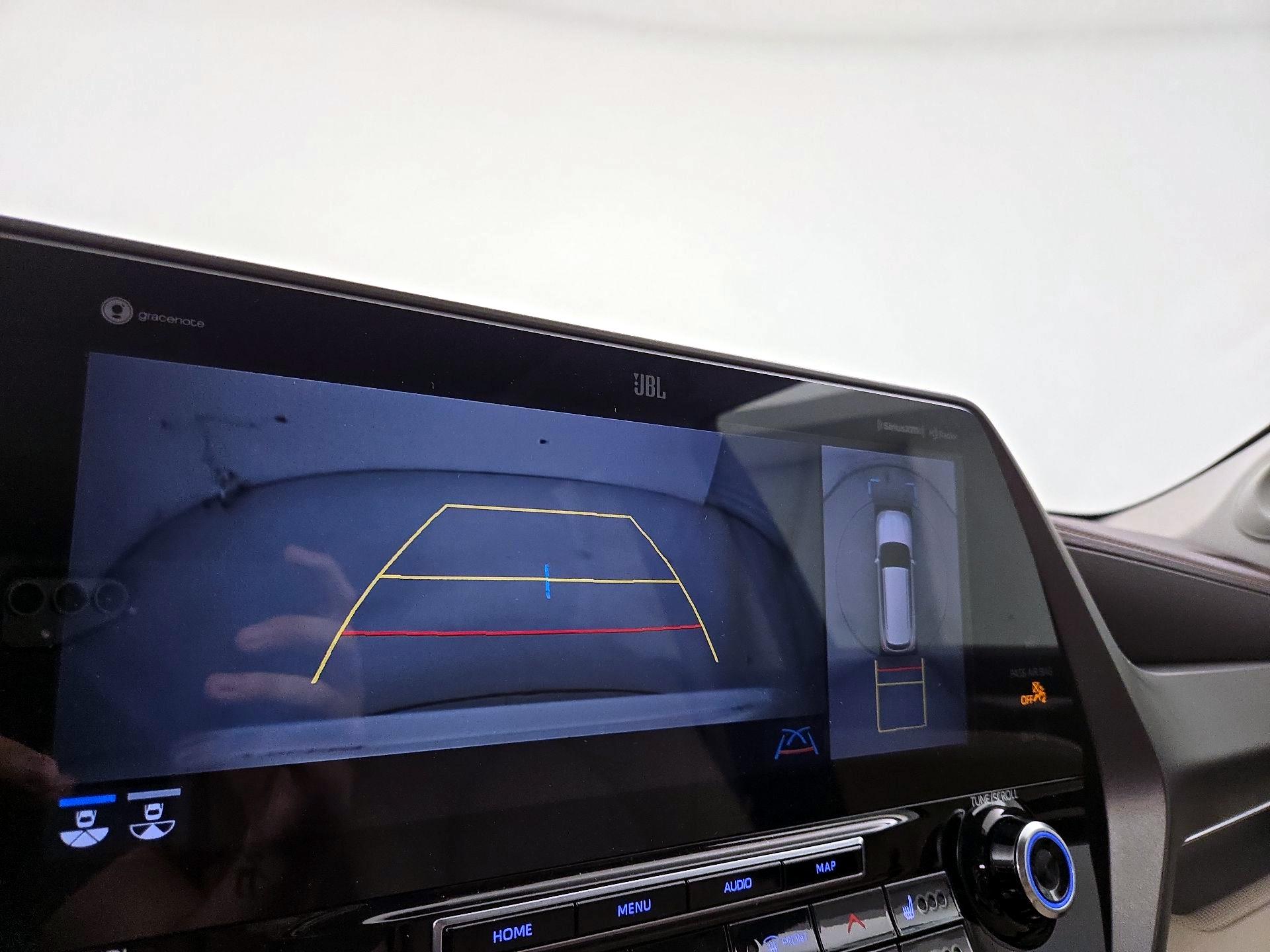 Thumbnail: 2021 Toyota Highlander - 15