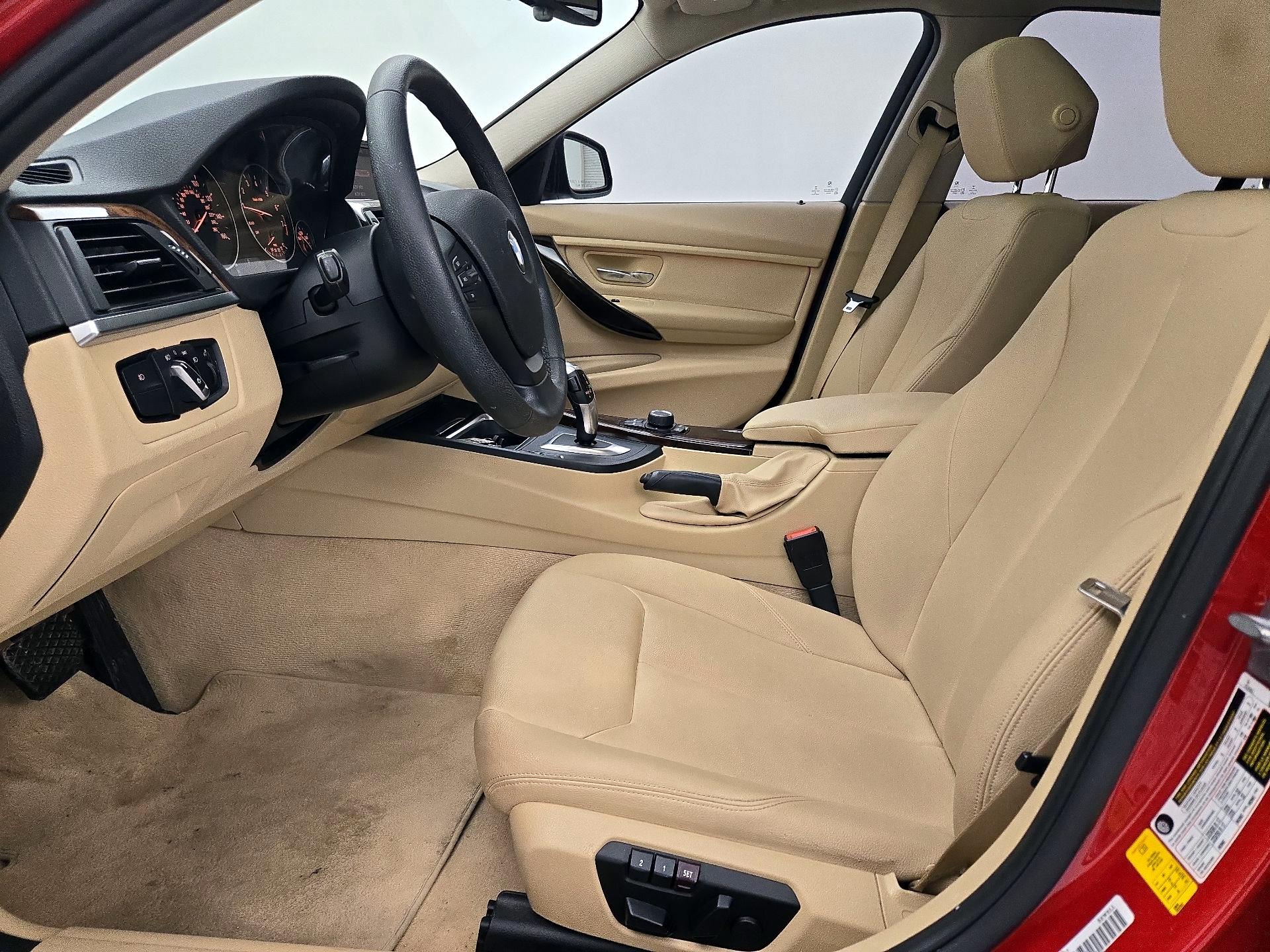 Thumbnail: 2015 BMW 3 Series - 11