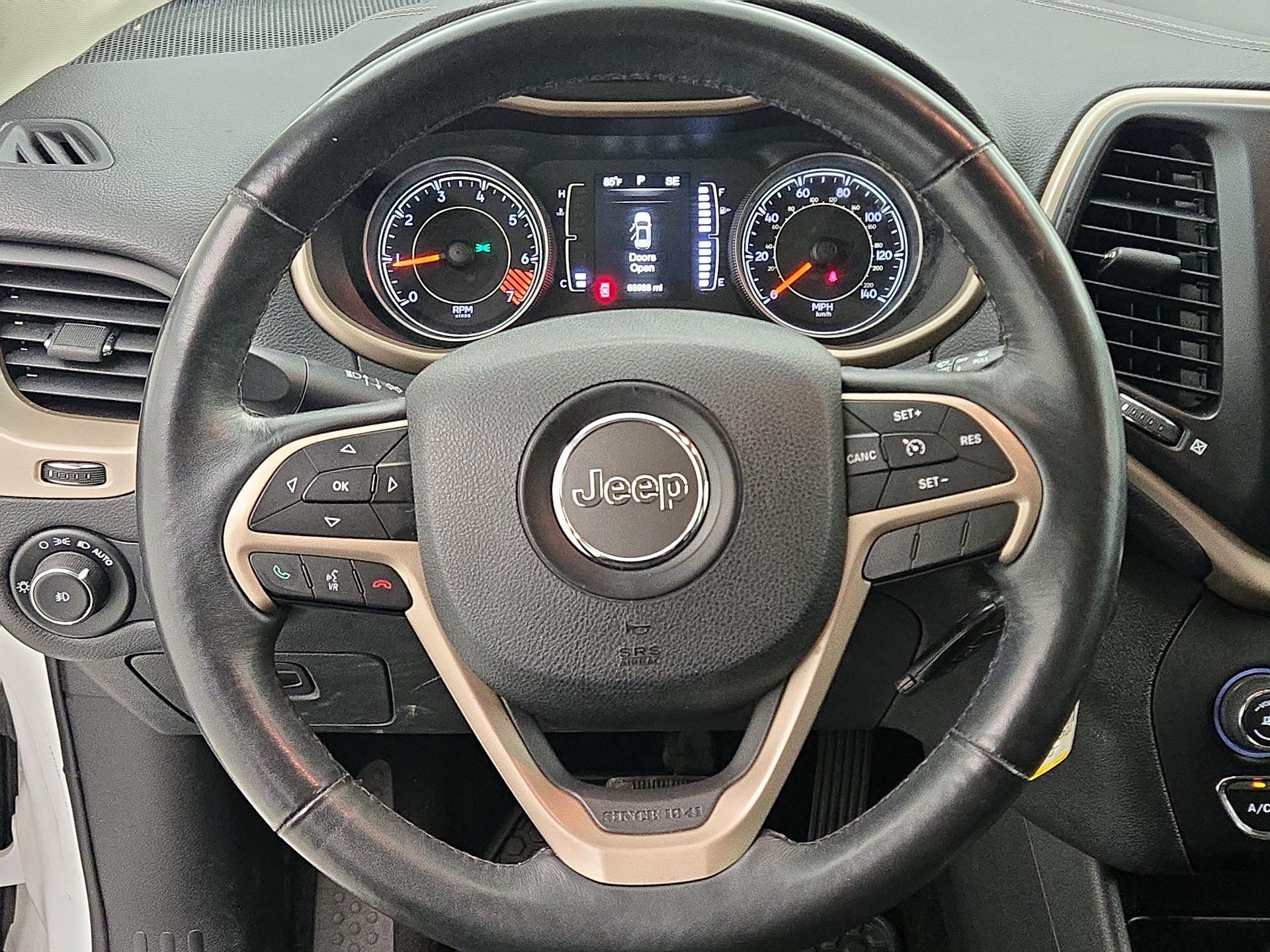 Thumbnail: 2015 Jeep Cherokee - 10