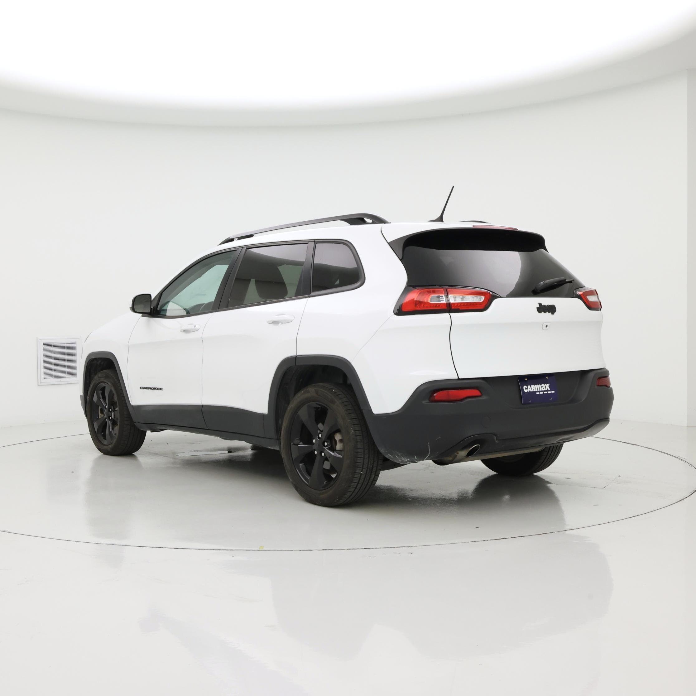 Thumbnail: 2015 Jeep Cherokee - 2