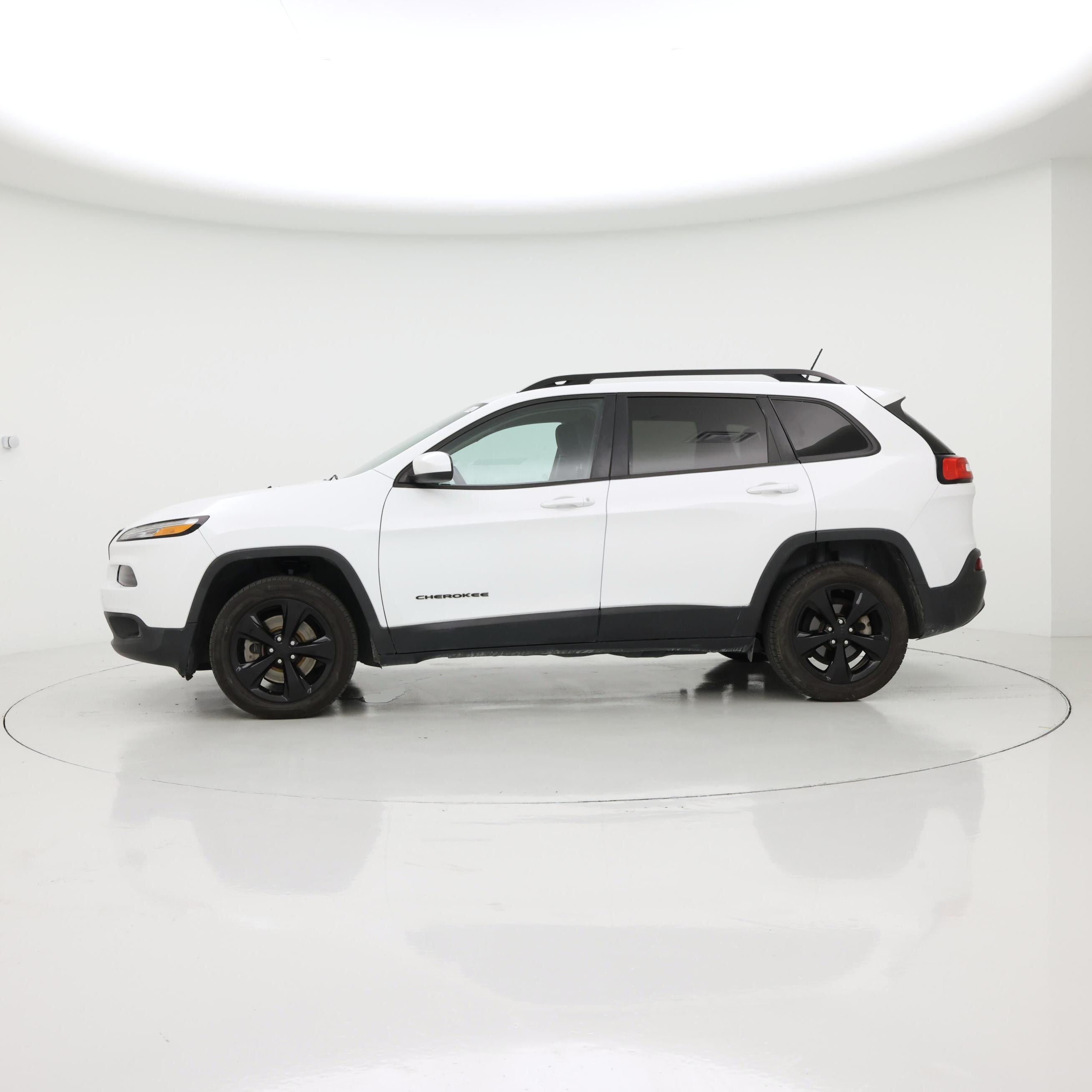 Thumbnail: 2015 Jeep Cherokee - 3