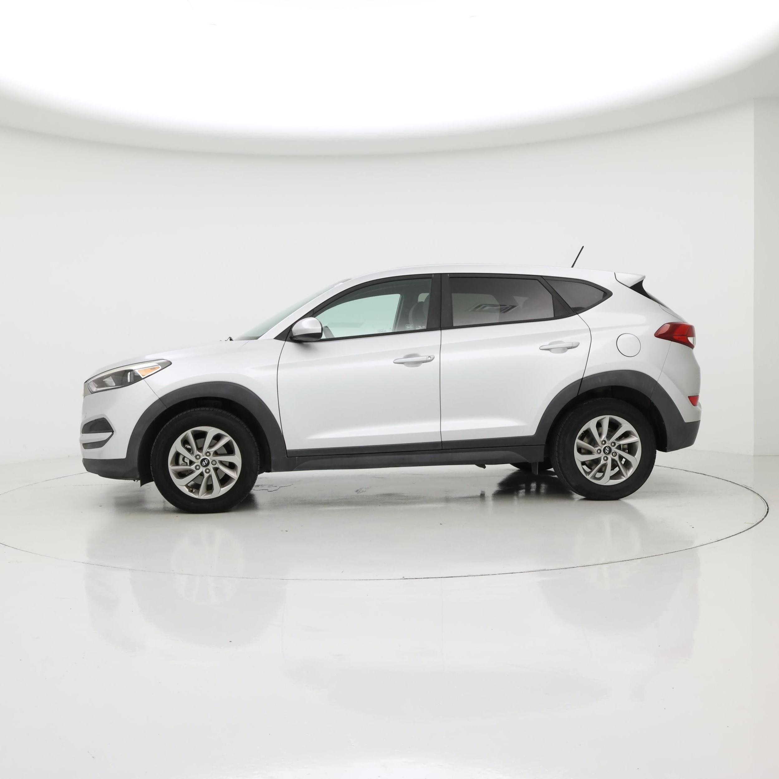 Thumbnail: 2017 Hyundai Tucson - 3