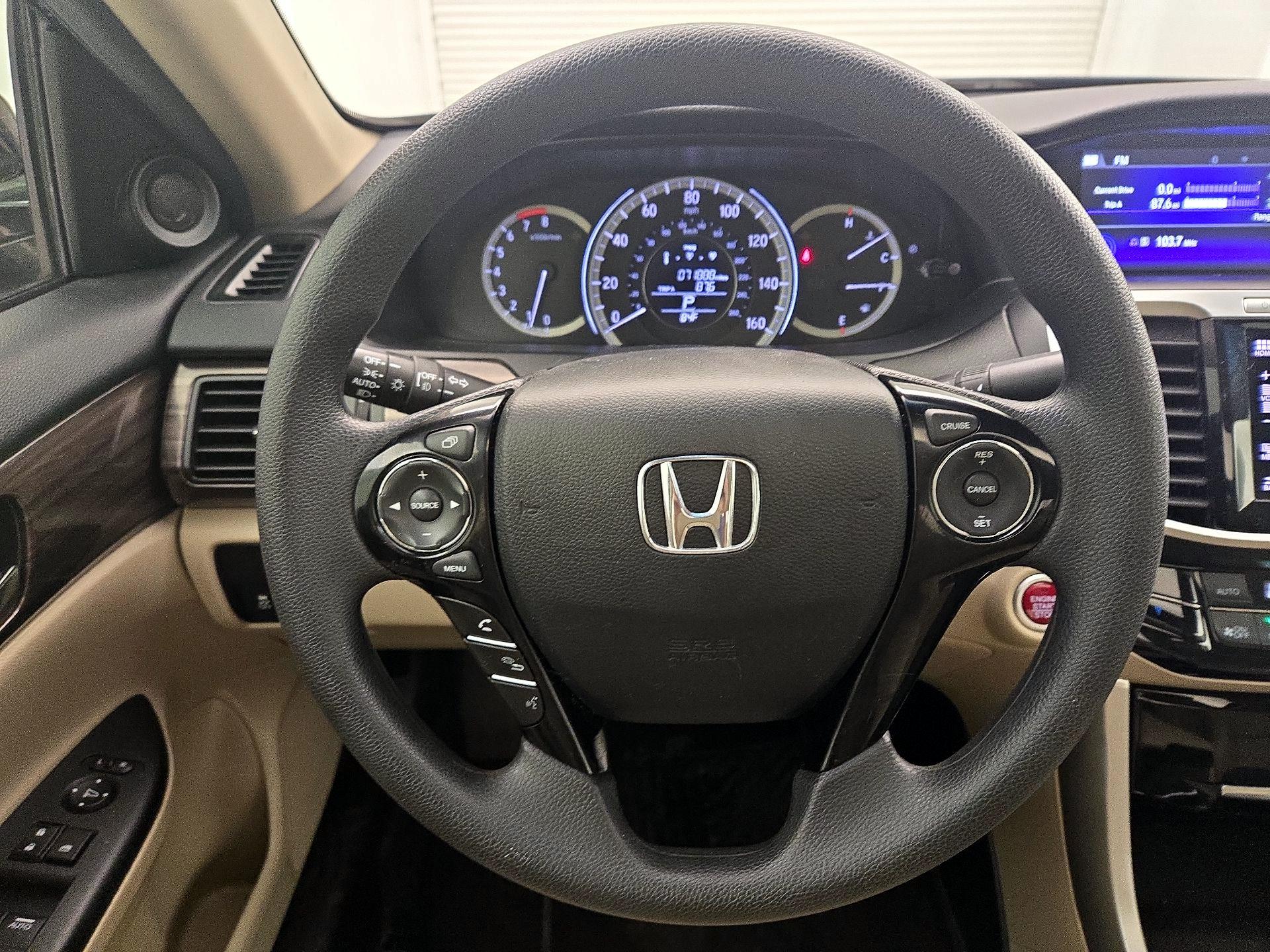 Thumbnail: 2016 Honda Accord - 10
