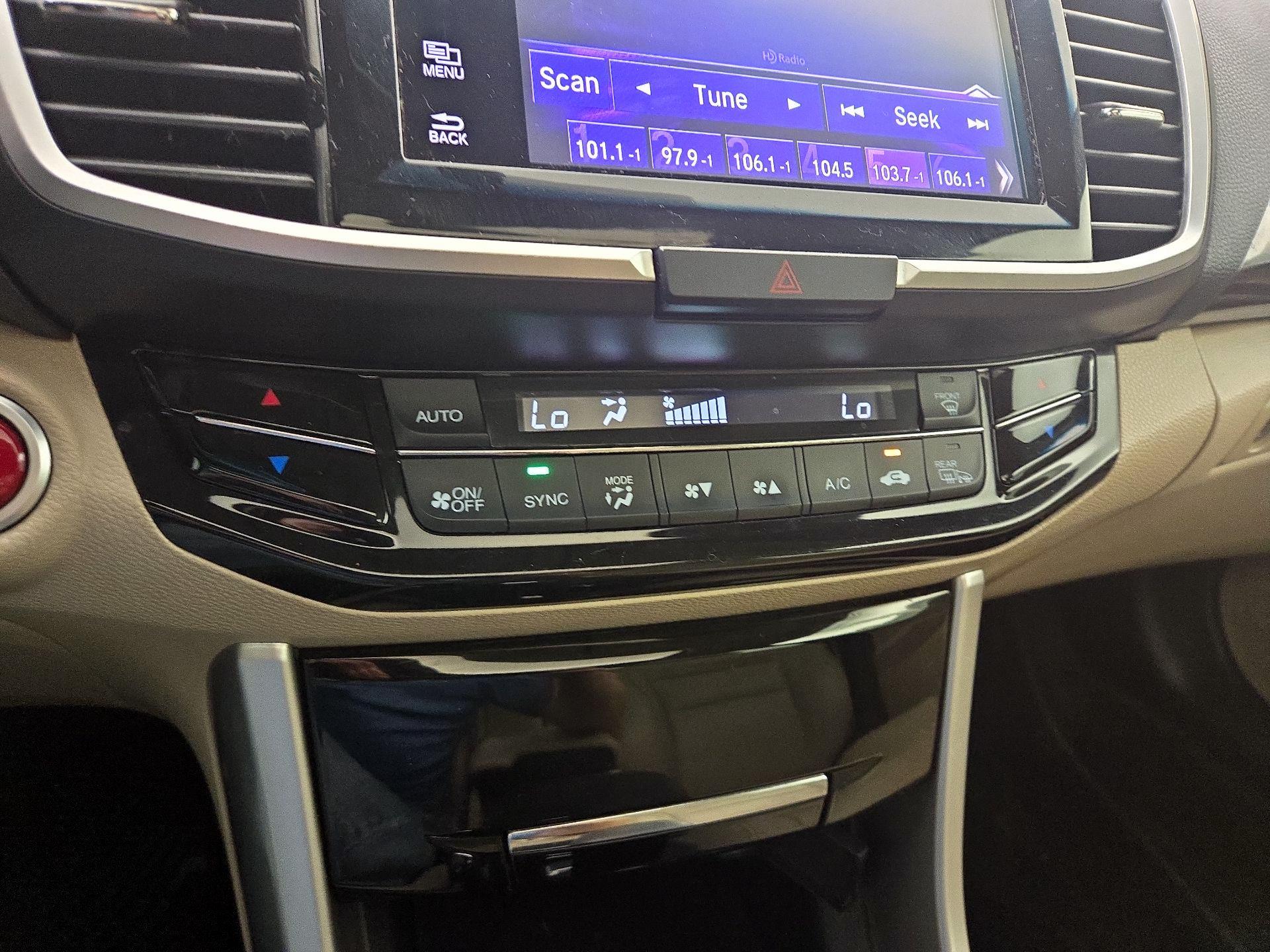 Thumbnail: 2016 Honda Accord - 16
