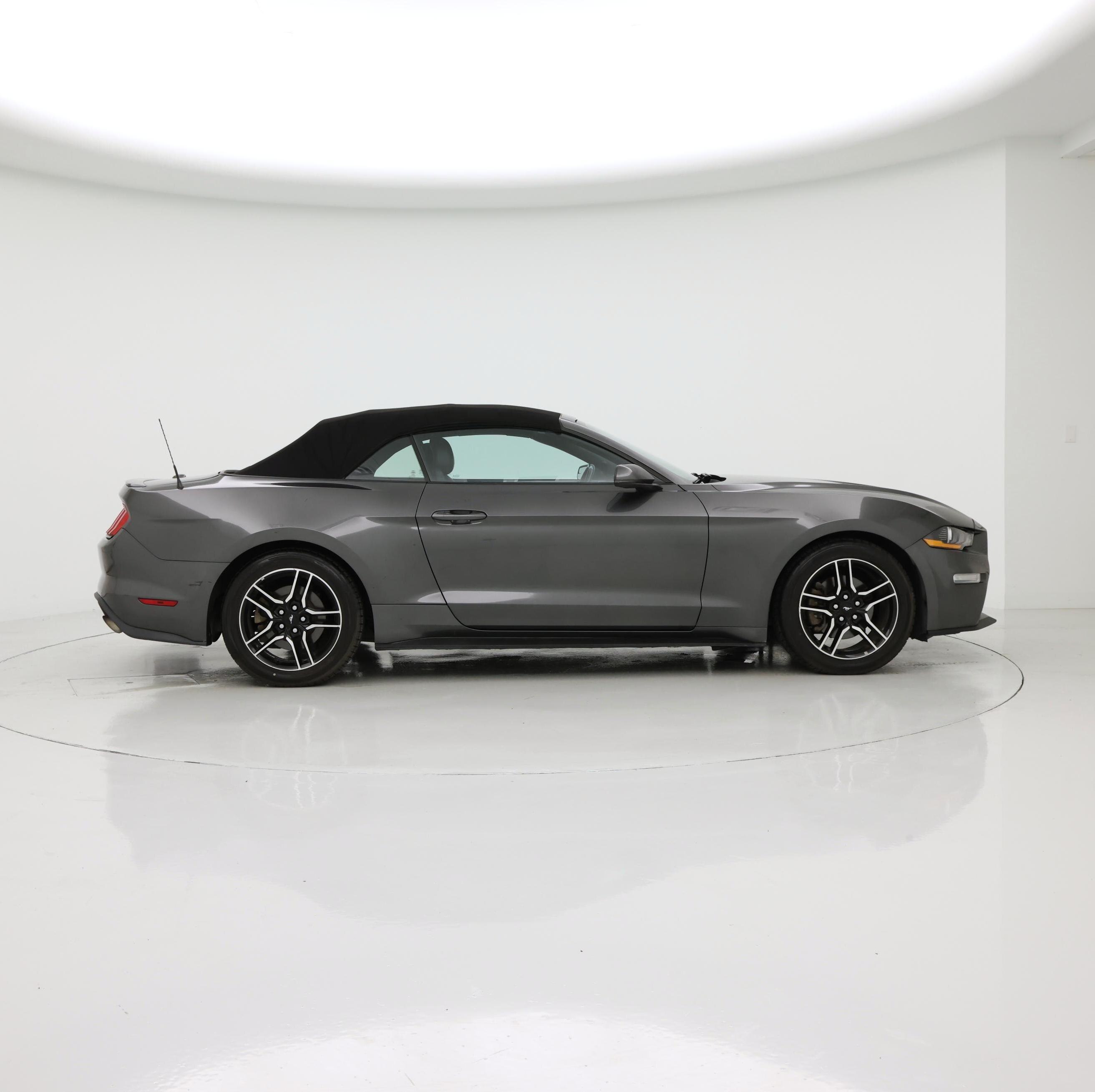 Thumbnail: 2018 Ford Mustang - 7