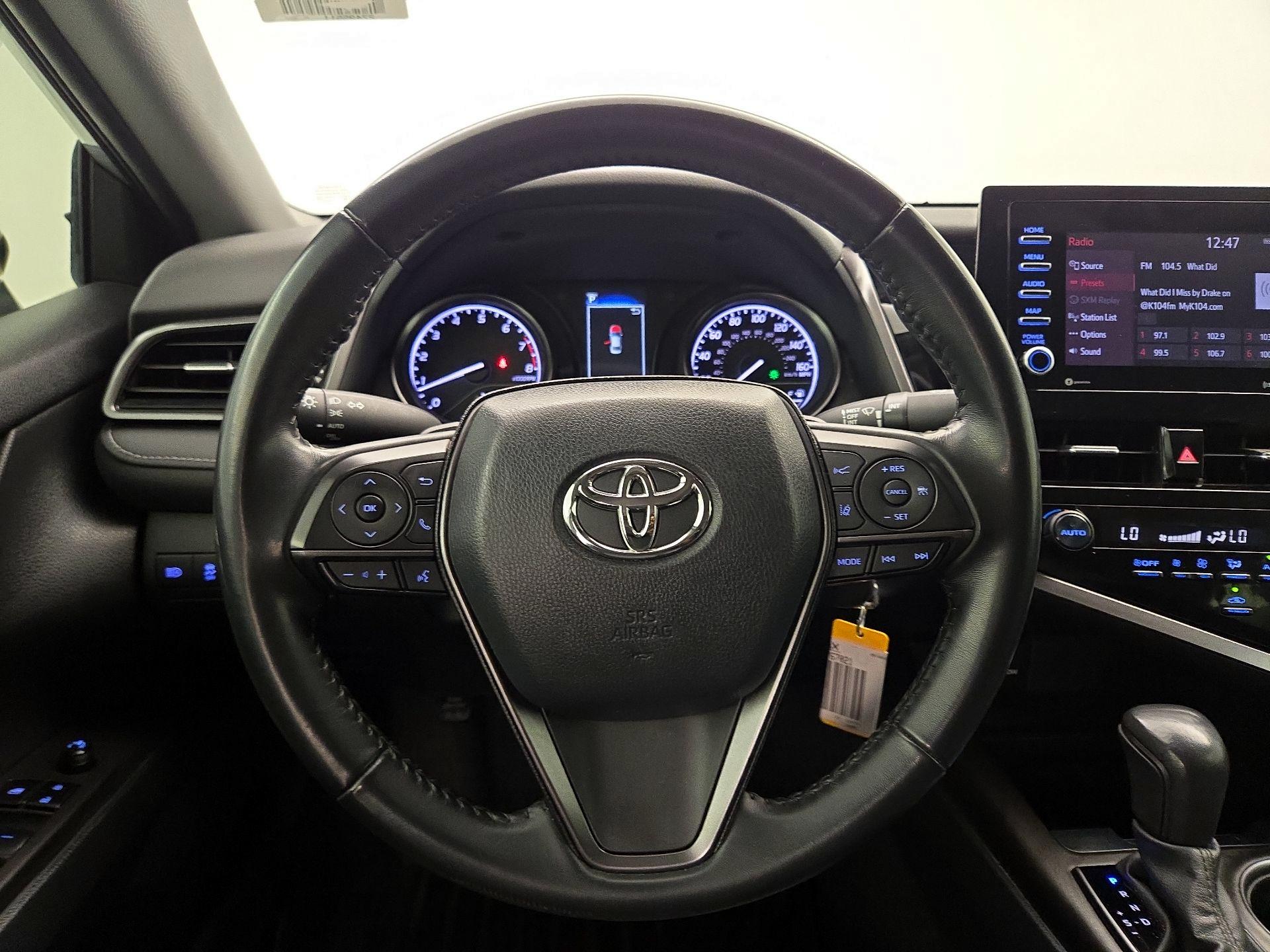 Thumbnail: 2023 Toyota Camry - 10