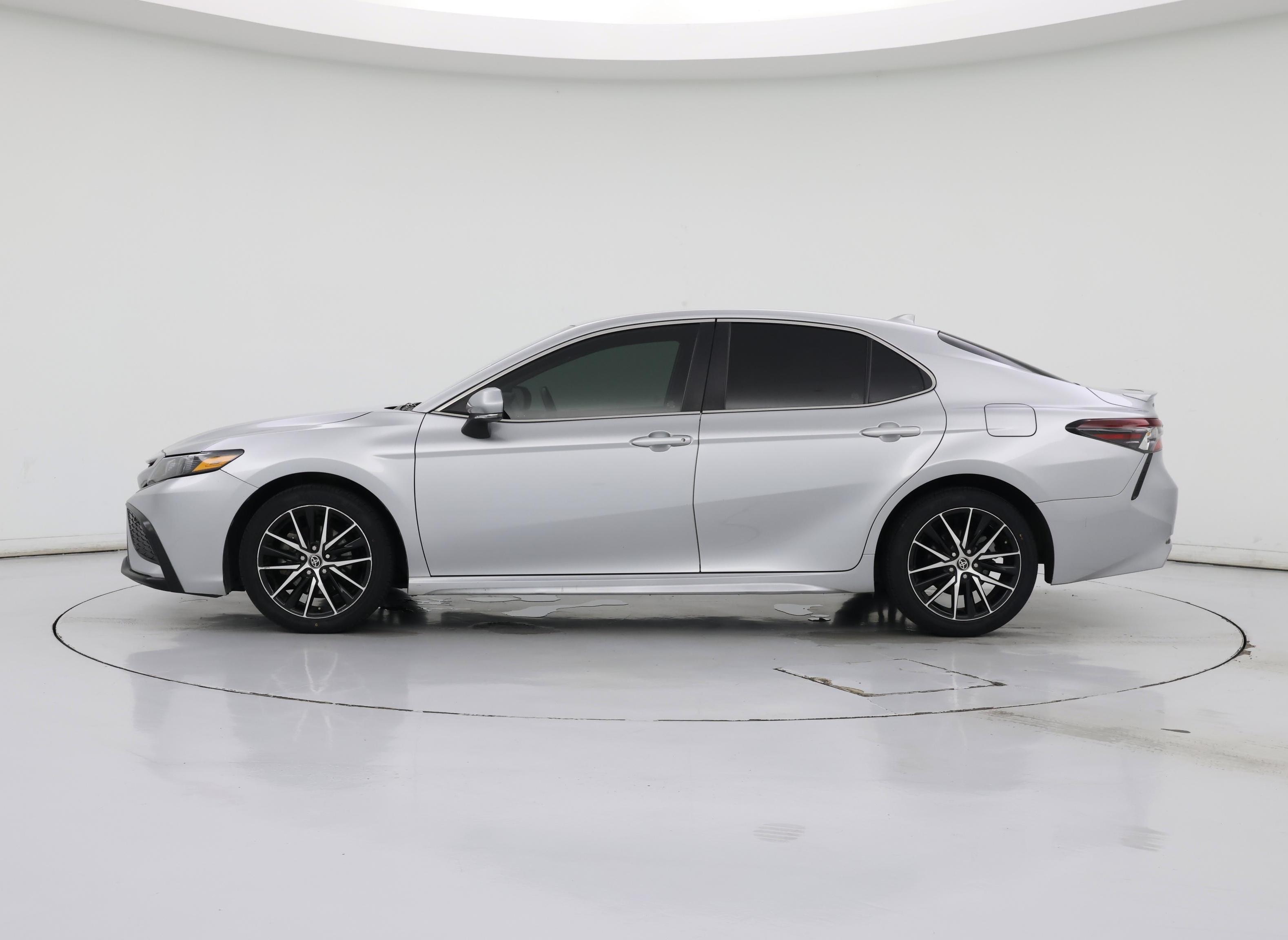 Thumbnail: 2023 Toyota Camry - 3