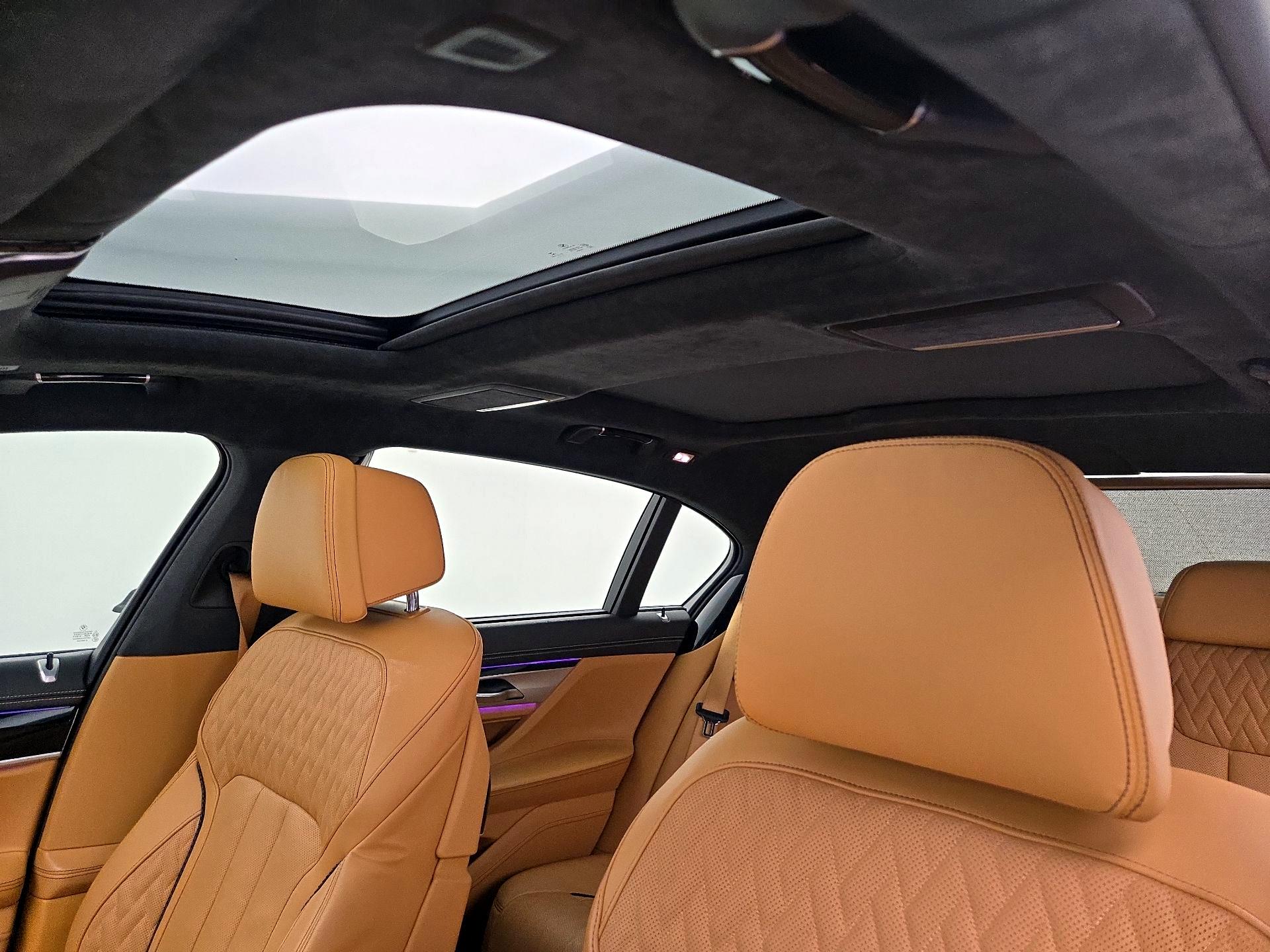 Thumbnail: 2018 BMW 7 Series - 20