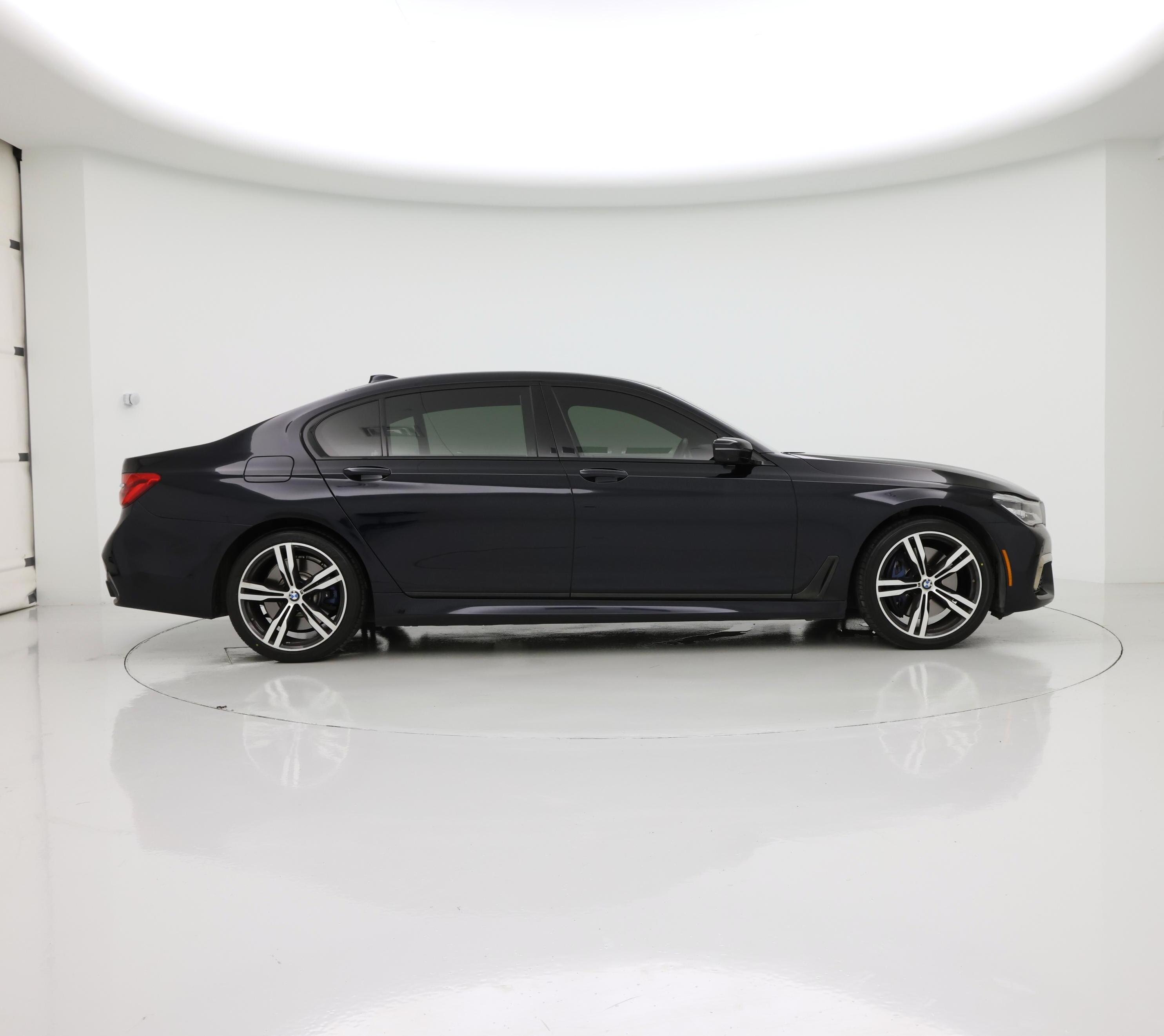Thumbnail: 2018 BMW 7 Series - 7
