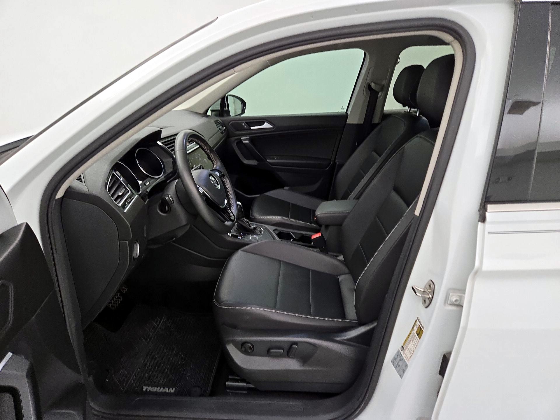 Thumbnail: 2021 Volkswagen Tiguan - 11