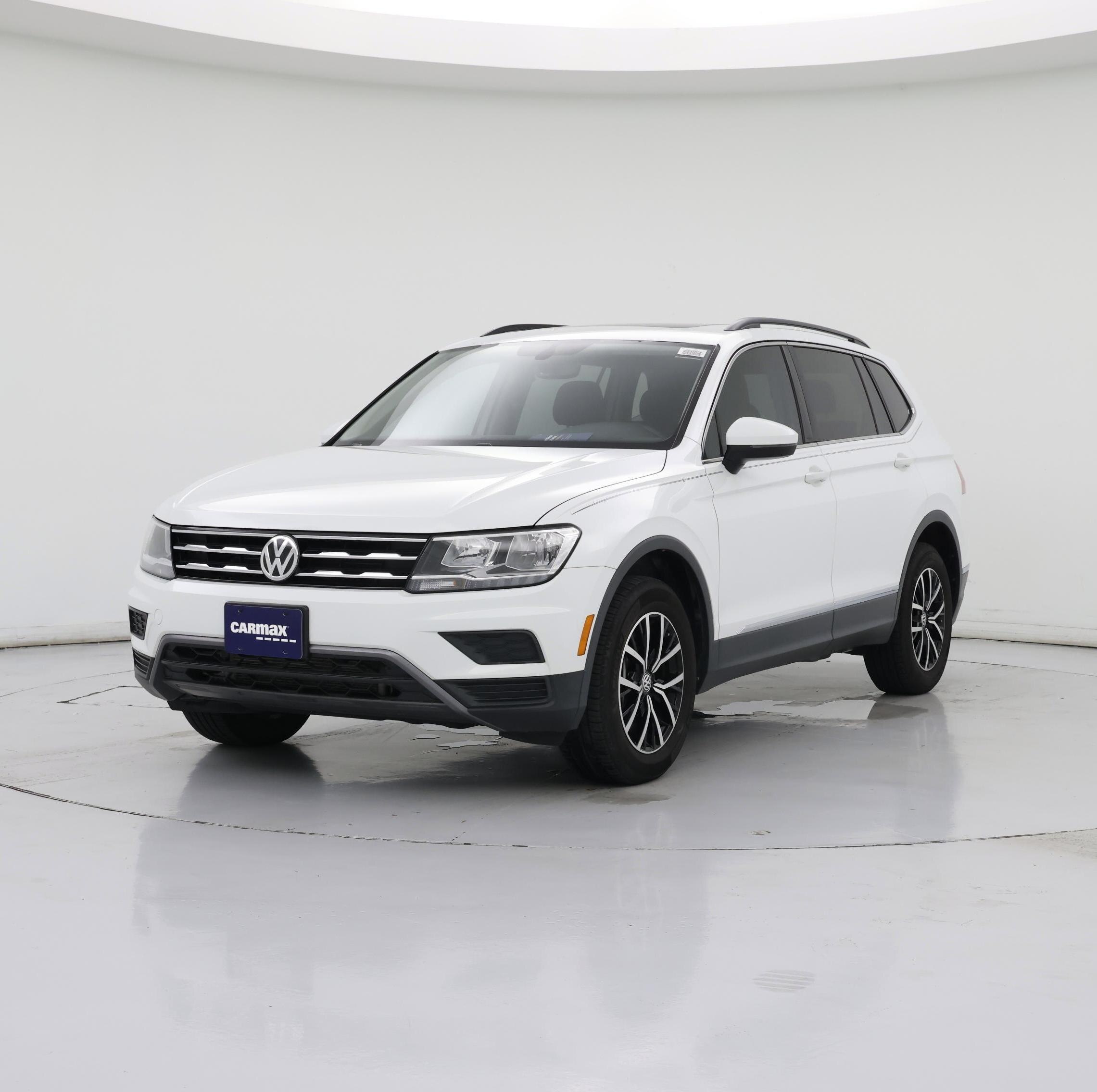 Thumbnail: 2021 Volkswagen Tiguan - 4