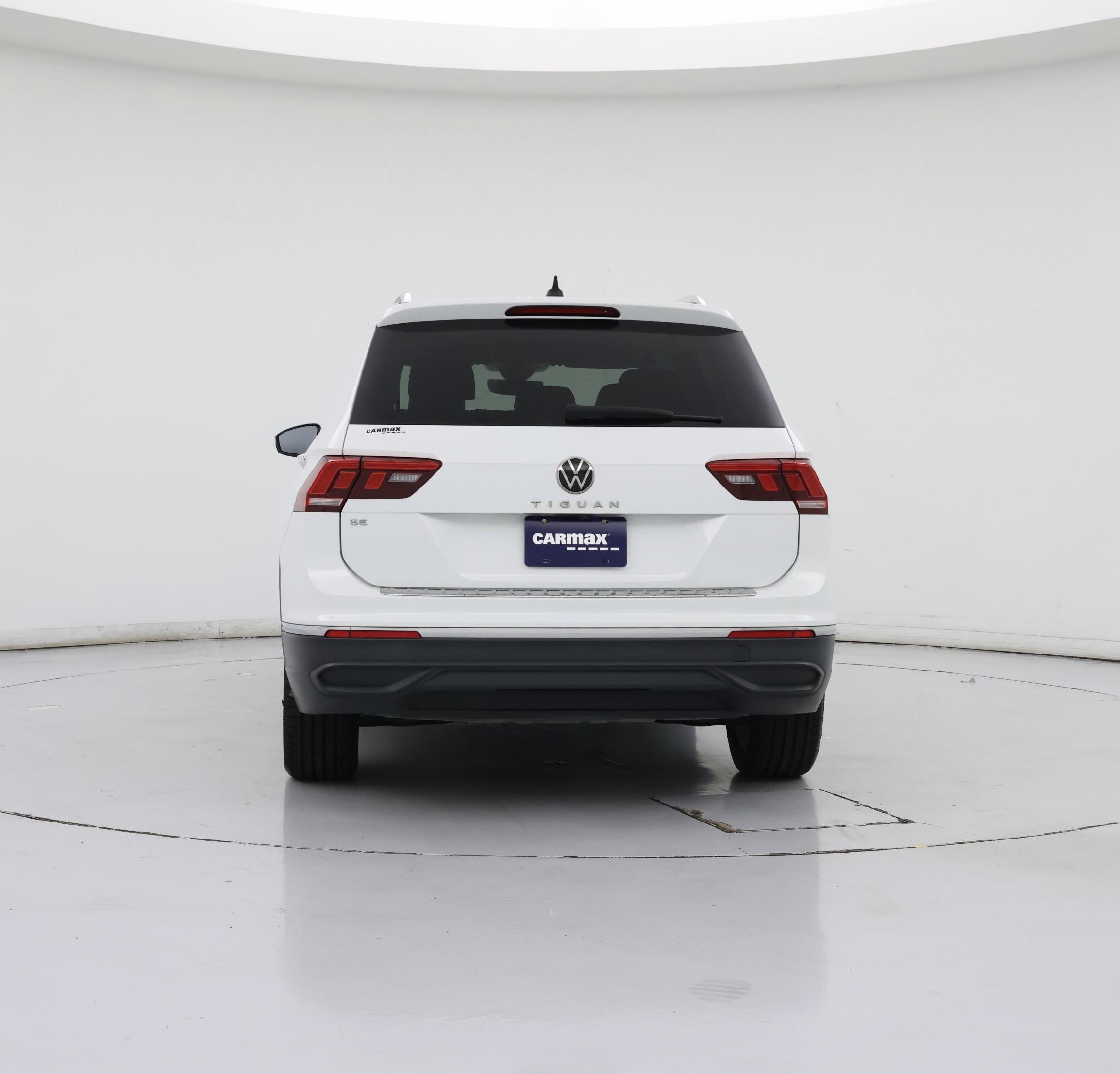 Thumbnail: 2022 Volkswagen Tiguan - 6