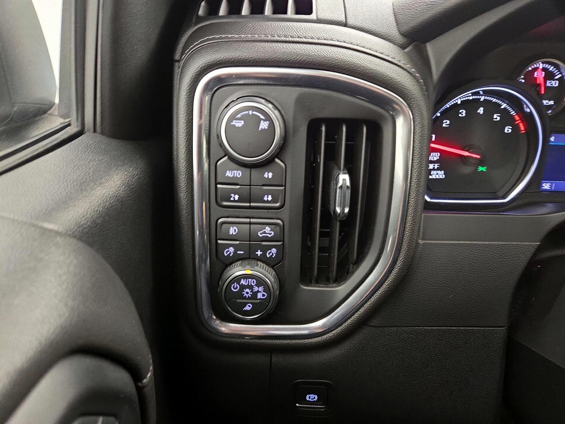 Thumbnail: 2019 Chevrolet Silverado 1500 - 13