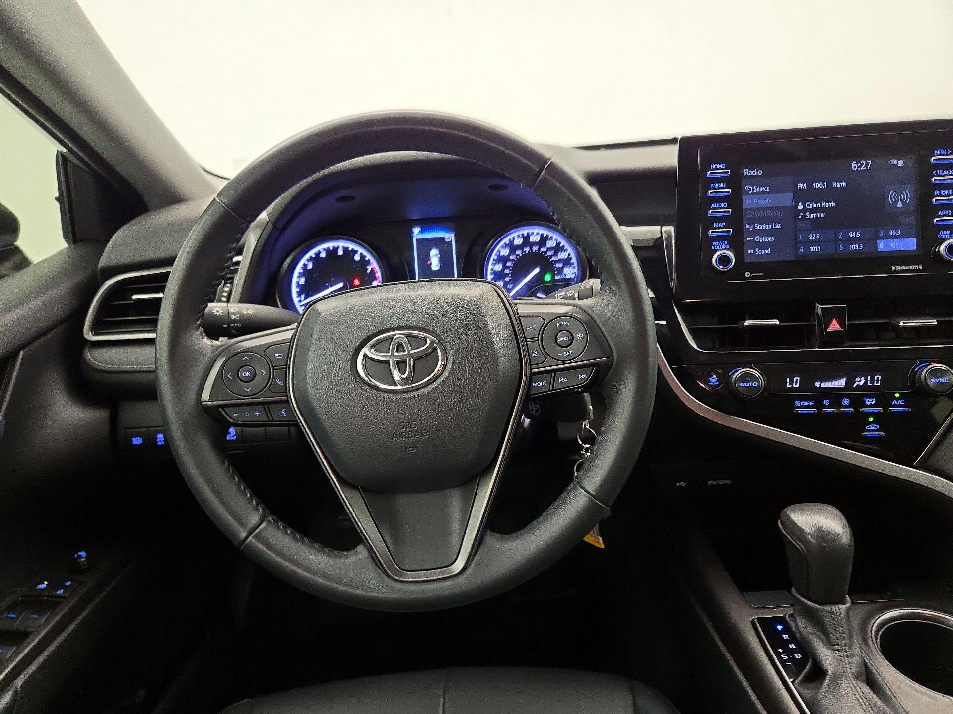 Thumbnail: 2022 Toyota Camry - 10
